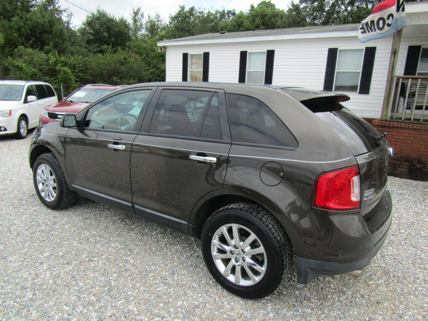 2011 Brown /Tan Ford Edge SEL FWD (2FMDK3JC5BB) with an 3.5L V6 DOHC 24V engine, Automatic transmission, located at 15016 S Hwy 231, Midland City, AL, 36350, (334) 983-3001, 31.306210, -85.495277 - Photo#5
