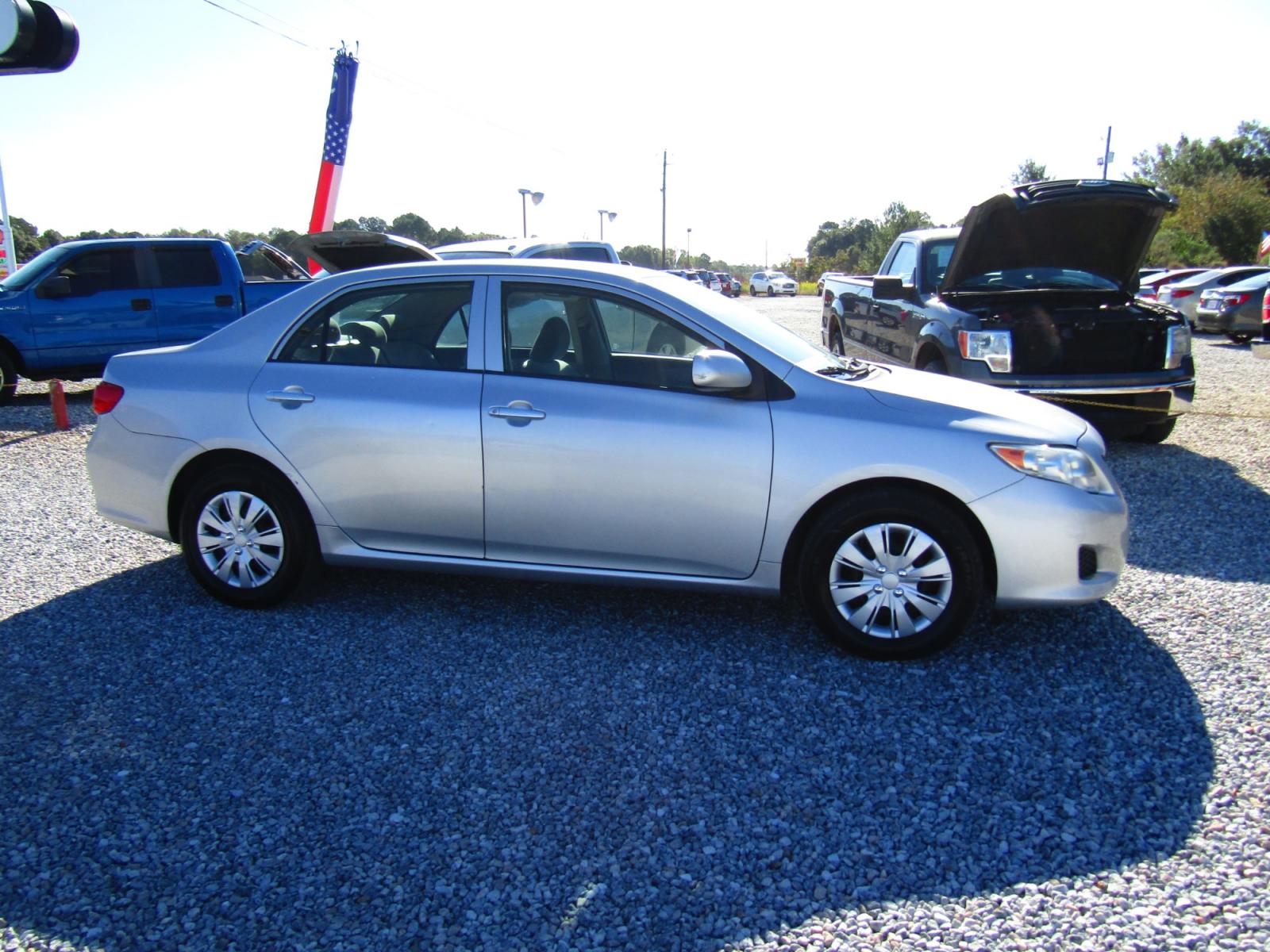 2009 Silver /Gray Toyota Corolla XRS 5-Speed AT (JTDBL40E099) with an 1.8L L4 DOHC 16V engine, Automatic transmission, located at 15016 S Hwy 231, Midland City, AL, 36350, (334) 983-3001, 31.306210, -85.495277 - Photo #0