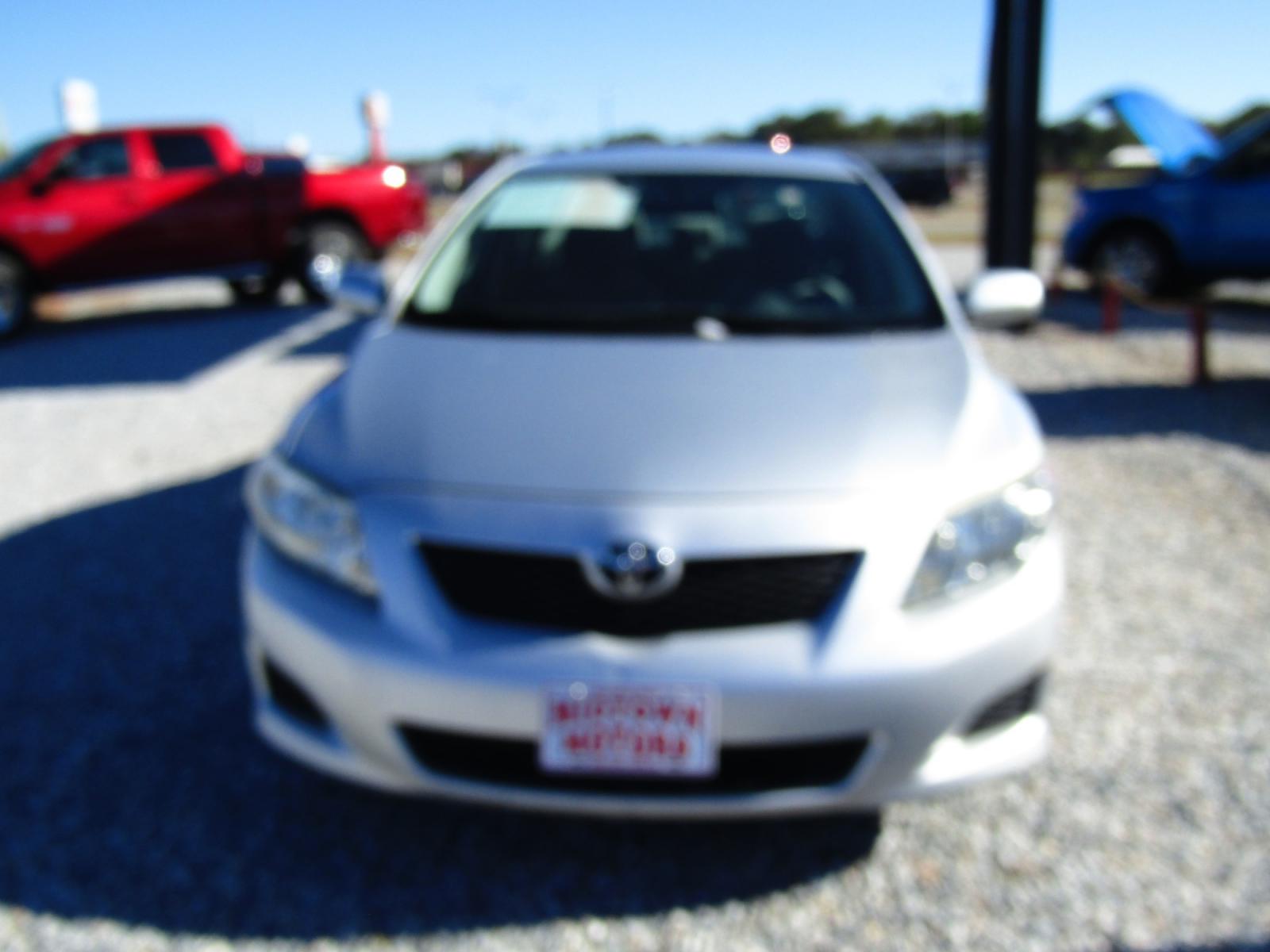 2009 Silver /Gray Toyota Corolla XRS 5-Speed AT (JTDBL40E099) with an 1.8L L4 DOHC 16V engine, Automatic transmission, located at 15016 S Hwy 231, Midland City, AL, 36350, (334) 983-3001, 31.306210, -85.495277 - Photo #1