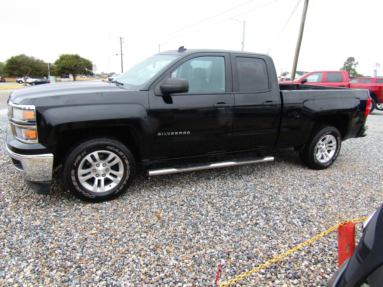 2014 Black /Gray Chevrolet Silverado 1500 1LT Double Cab 2WD (1GCRCREC2EZ) with an 5.3L V8 OHV 16V engine, Automatic transmission, located at 15016 S Hwy 231, Midland City, AL, 36350, (334) 983-3001, 31.306210, -85.495277 - Photo #2