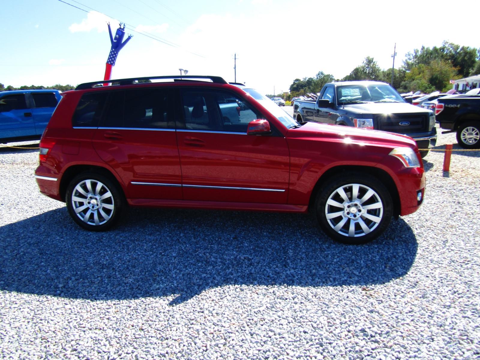 2011 Red /Tan Mercedes-Benz GLK-Class GLK350 (WDCGG5GB4BF) with an V6, 3.5 Liter engine, Automatic transmission, located at 15016 S Hwy 231, Midland City, AL, 36350, (334) 983-3001, 31.306210, -85.495277 - Photo #0