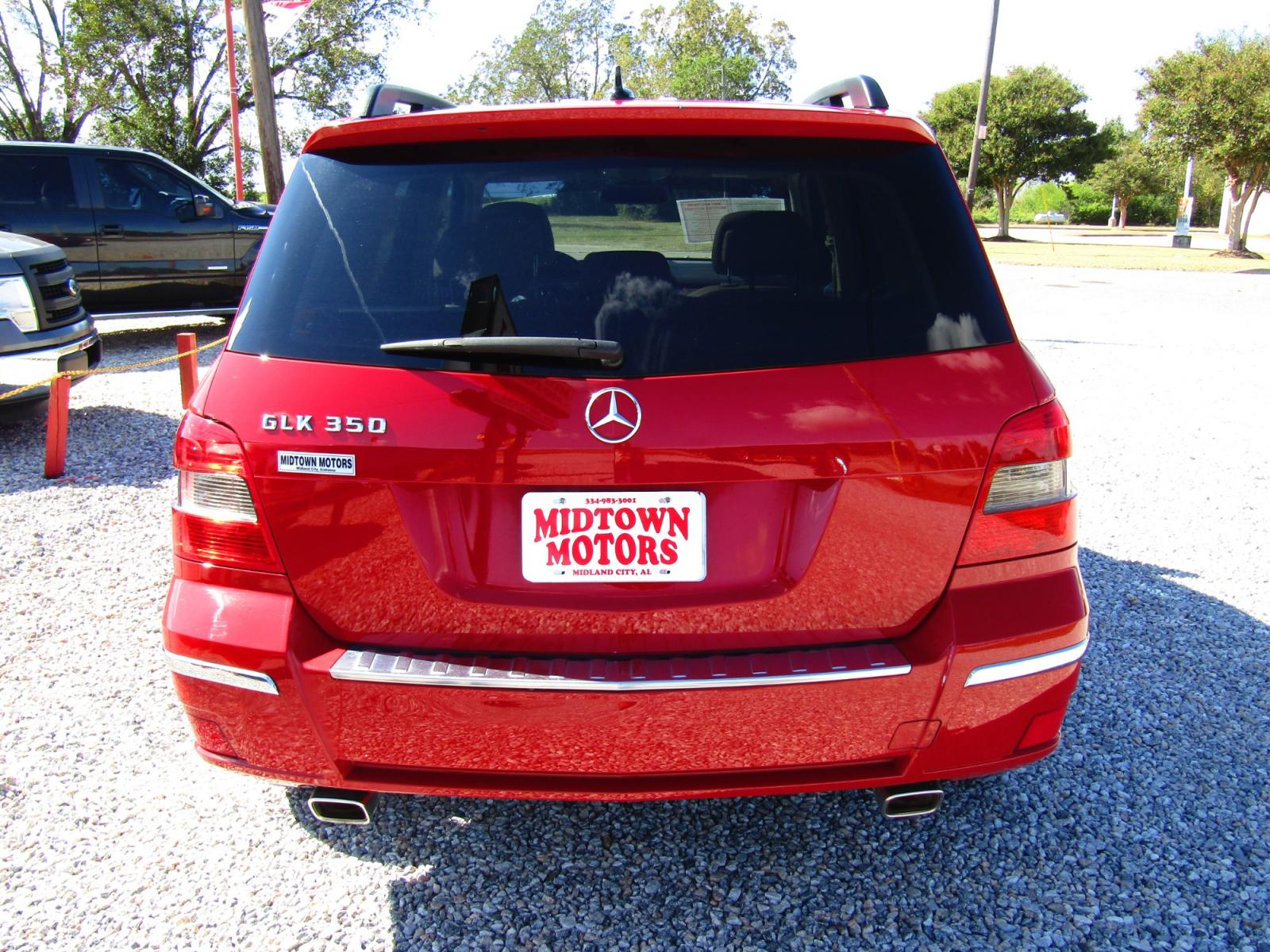 2011 Red /Tan Mercedes-Benz GLK-Class GLK350 (WDCGG5GB4BF) with an V6, 3.5 Liter engine, Automatic transmission, located at 15016 S Hwy 231, Midland City, AL, 36350, (334) 983-3001, 31.306210, -85.495277 - Photo #6