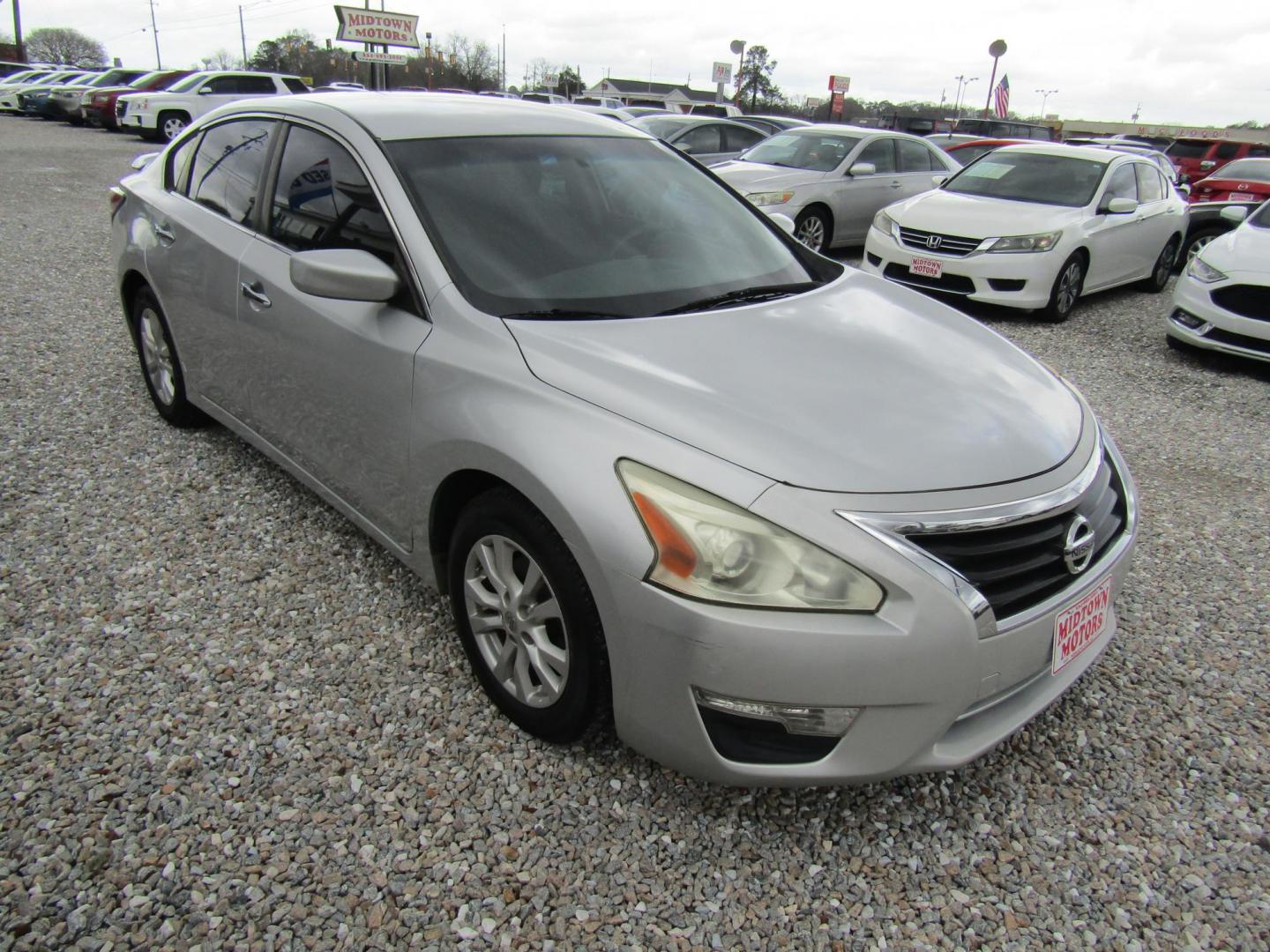 2014 Silver /Gray Nissan Altima 2.5 SL (1N4AL3AP6EN) with an 2.5L L4 DOHC 16V engine, Automatic transmission, located at 15016 S Hwy 231, Midland City, AL, 36350, (334) 983-3001, 31.306210, -85.495277 - Photo#0