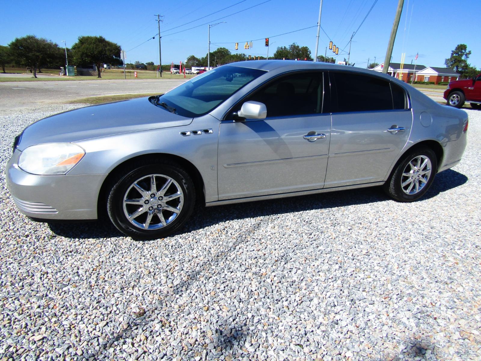 2008 Silver /Gray Buick Lucerne CXL (1G4HD57228U) with an 3.8L V6 OHV 12V engine, Automatic transmission, located at 15016 S Hwy 231, Midland City, AL, 36350, (334) 983-3001, 31.306210, -85.495277 - Photo #2