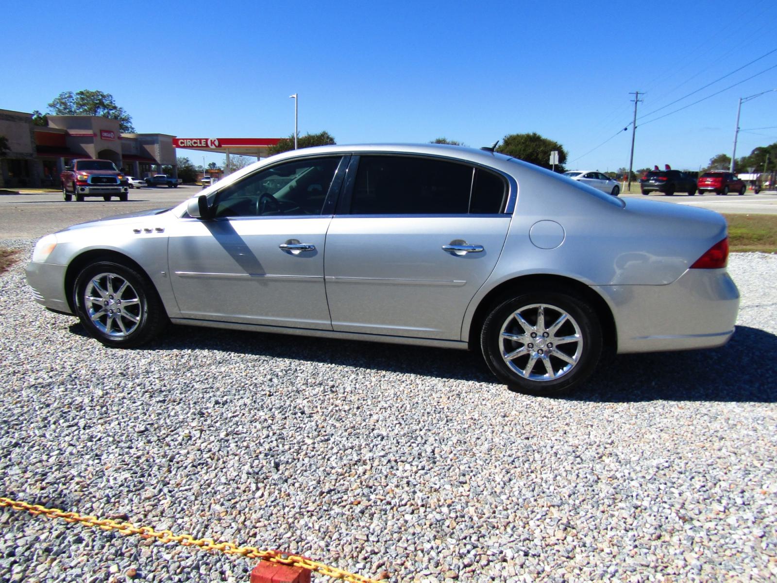 2008 Silver /Gray Buick Lucerne CXL (1G4HD57228U) with an 3.8L V6 OHV 12V engine, Automatic transmission, located at 15016 S Hwy 231, Midland City, AL, 36350, (334) 983-3001, 31.306210, -85.495277 - Photo #5