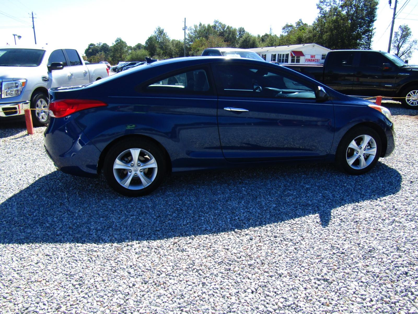 2013 Blue /Gray Hyundai Elantra GS Coupe A/T (KMHDH6AE7DU) with an 1.8L L4 DOHC 16V engine, Automatic transmission, located at 15016 S Hwy 231, Midland City, AL, 36350, (334) 983-3001, 31.306210, -85.495277 - Photo #6
