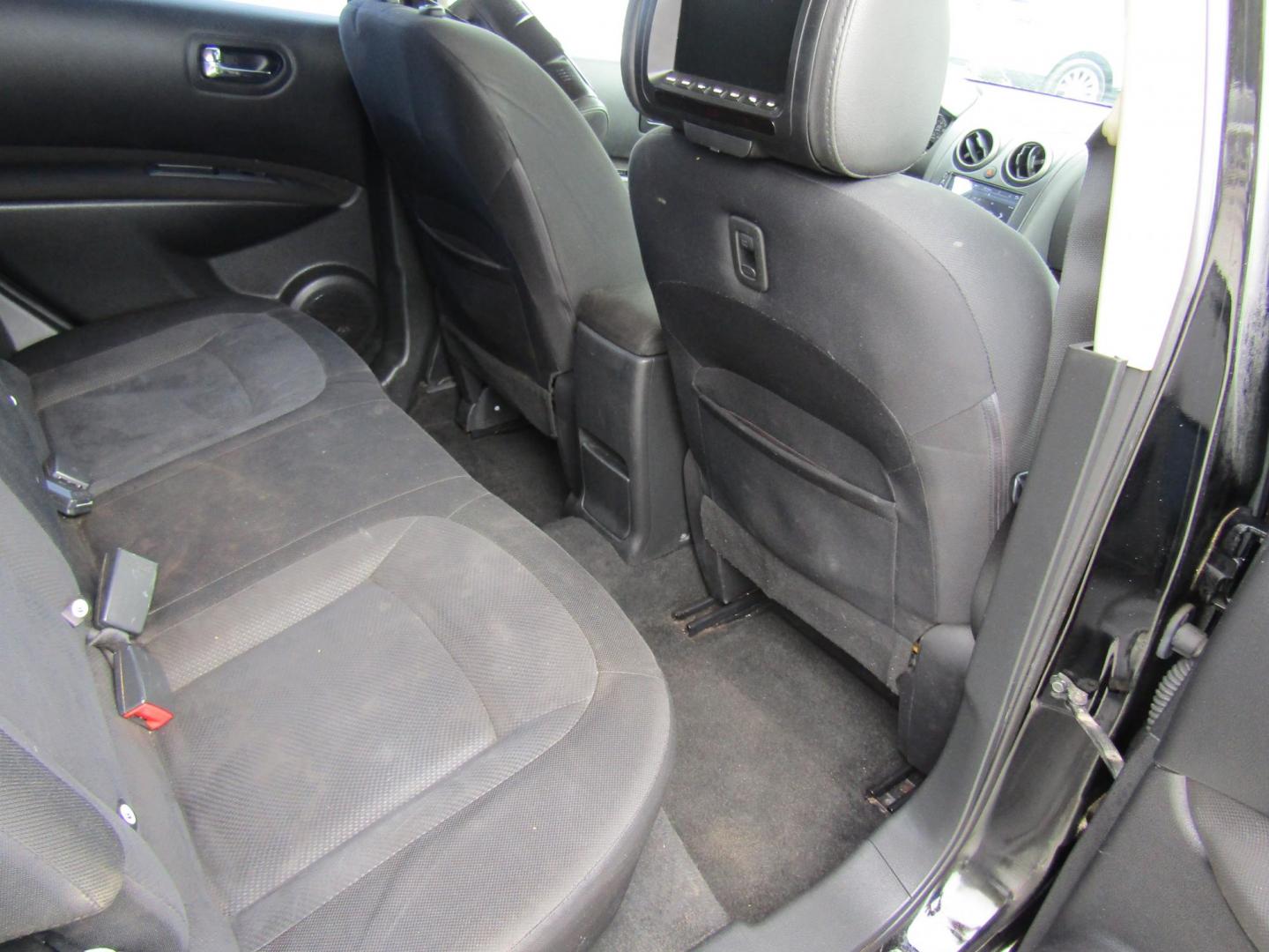 2013 Black /Black Nissan Rogue S 2WD (JN8AS5MT1DW) with an 2.5L L4 DOHC 16V engine, Automatic transmission, located at 15016 S Hwy 231, Midland City, AL, 36350, (334) 983-3001, 31.306210, -85.495277 - Photo#7