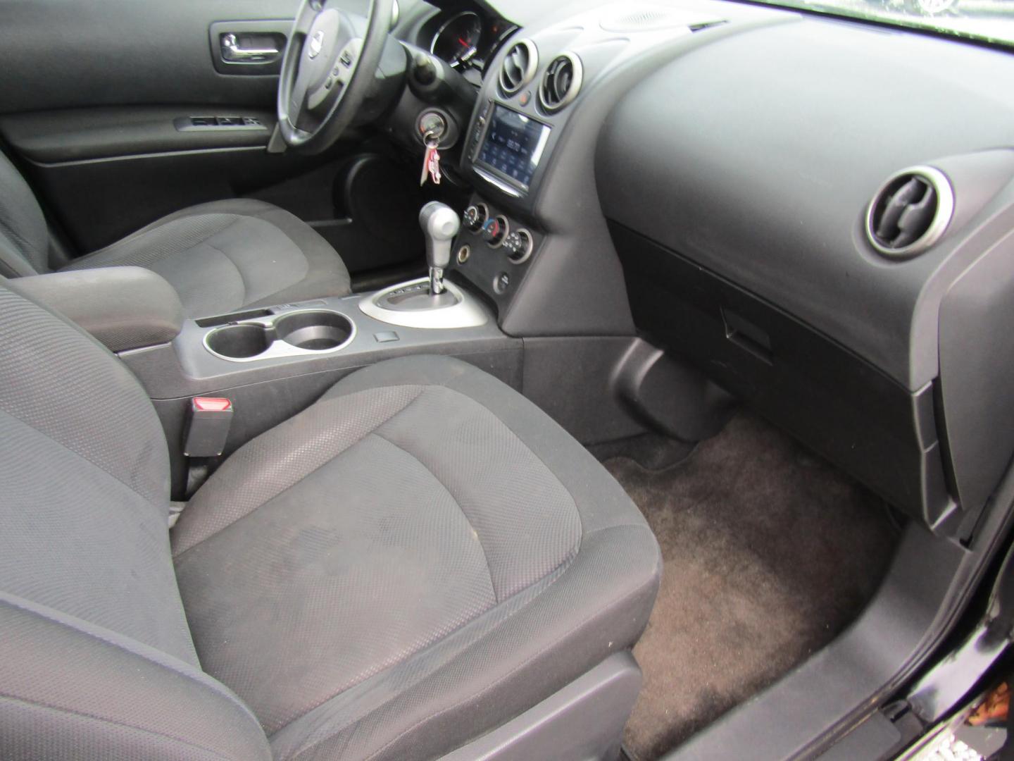 2013 Black /Black Nissan Rogue S 2WD (JN8AS5MT1DW) with an 2.5L L4 DOHC 16V engine, Automatic transmission, located at 15016 S Hwy 231, Midland City, AL, 36350, (334) 983-3001, 31.306210, -85.495277 - Photo#8