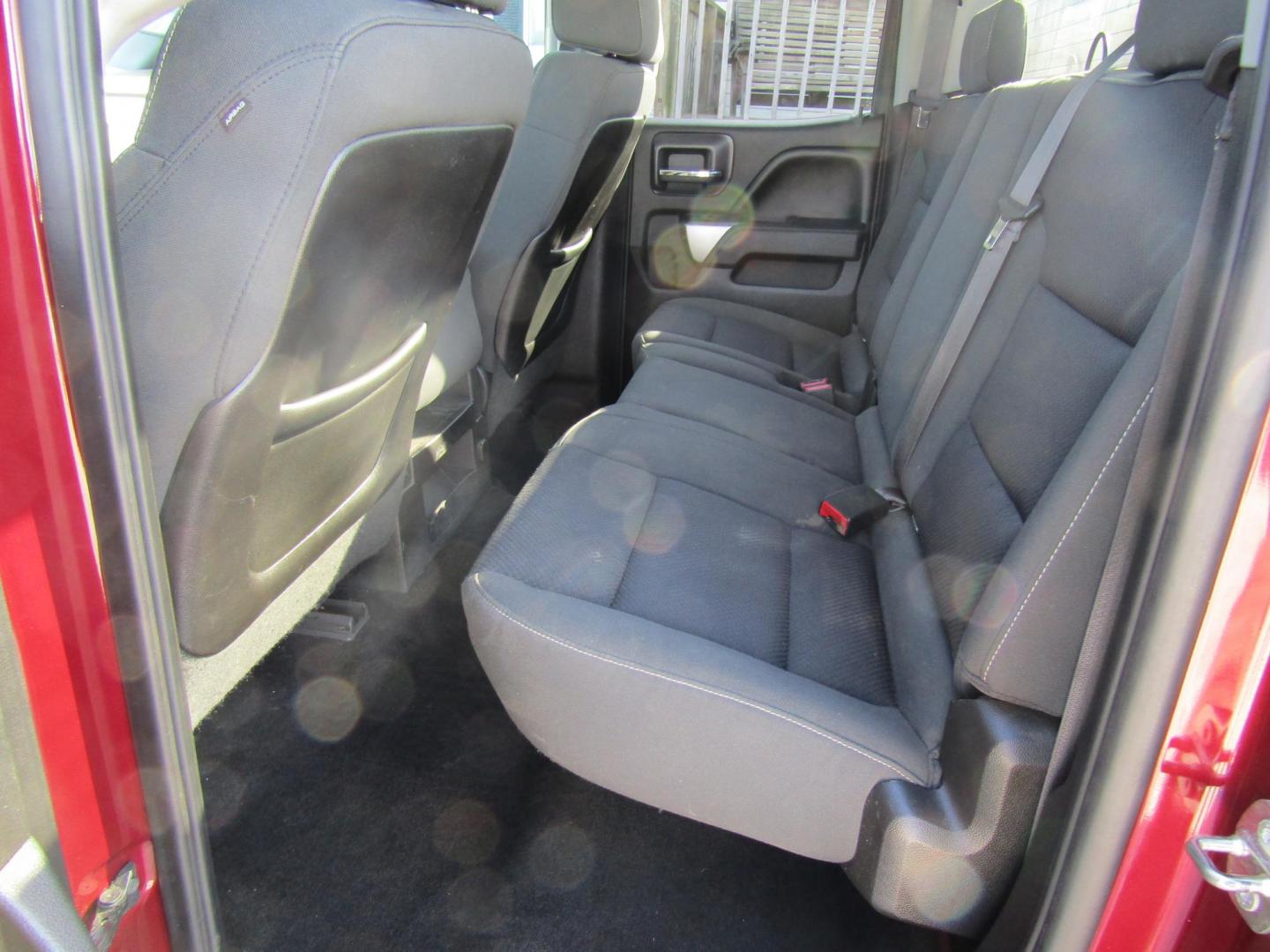 2015 Maroon Chevrolet Silverado 1500 LT Double Cab 4WD (1GCVKREC6FZ) with an 5.3L V8 OHV 16V engine, Automatic transmission, located at 15016 S Hwy 231, Midland City, AL, 36350, (334) 983-3001, 31.306210, -85.495277 - Photo#4