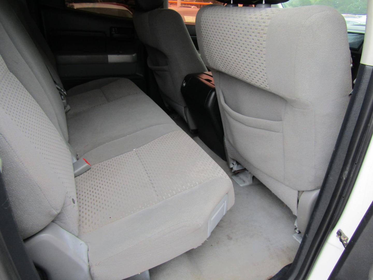 2008 WHITE /Gray Toyota Tundra Base Double Cab 4.0L 2WD (5TFRU54158X) with an 4.0L V6 DOHC 24V engine, Automatic transmission, located at 15016 S Hwy 231, Midland City, AL, 36350, (334) 983-3001, 31.306210, -85.495277 - Photo#8