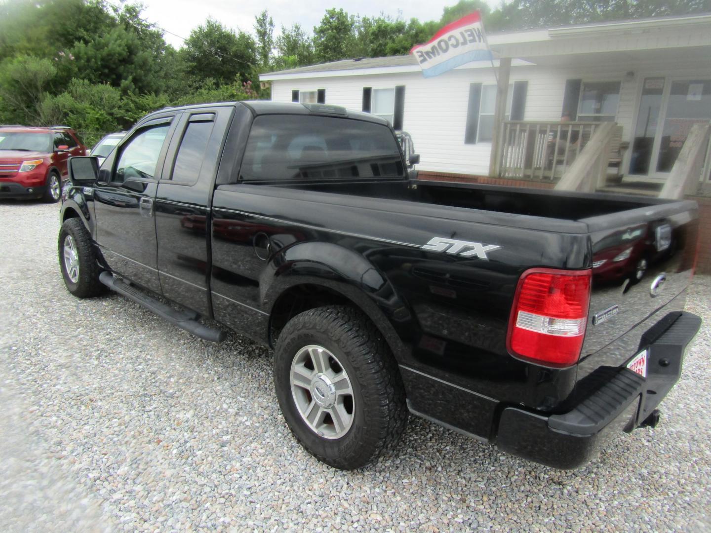 2008 Black /Gray Ford F-150 (1FTRX12W38F) , Automatic transmission, located at 15016 S Hwy 231, Midland City, AL, 36350, (334) 983-3001, 31.306210, -85.495277 - Photo#5
