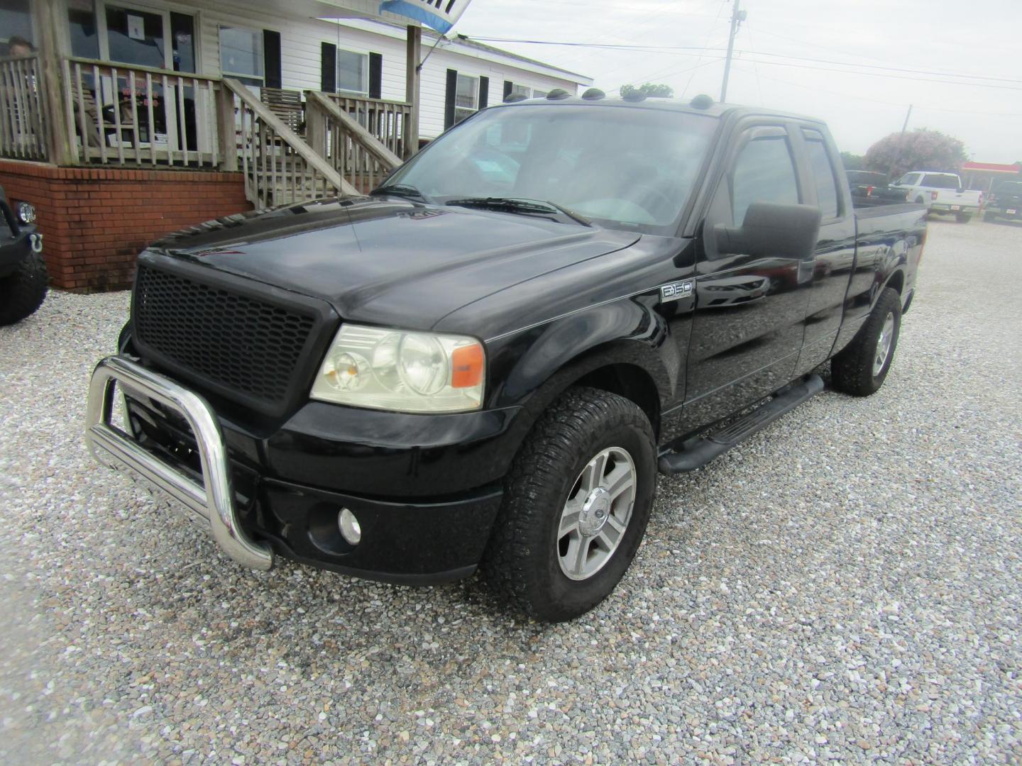 2008 Black /Gray Ford F-150 (1FTRX12W38F) , Automatic transmission, located at 15016 S Hwy 231, Midland City, AL, 36350, (334) 983-3001, 31.306210, -85.495277 - Photo#2