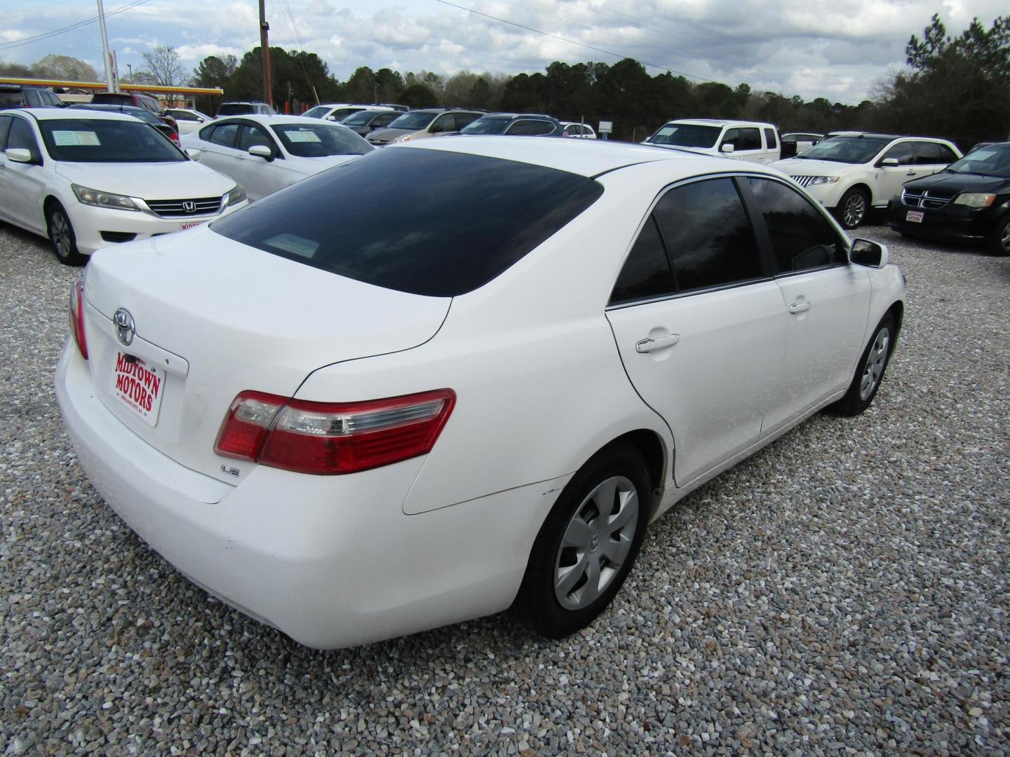 2009 WHITE /Tan Toyota Camry (4T1BE46KX9U) , Automatic transmission, located at 15016 S Hwy 231, Midland City, AL, 36350, (334) 983-3001, 31.306210, -85.495277 - Photo#7
