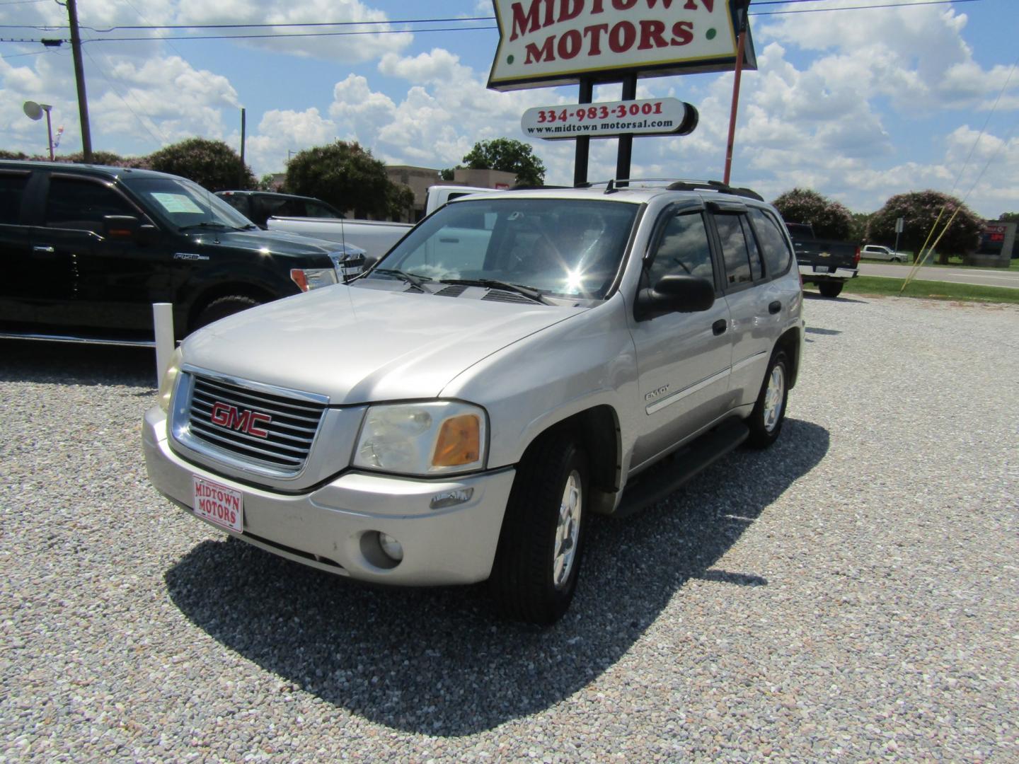 2006 Silver /Gray GMC Envoy SLE 2WD (1GKDS13S162) with an 4.2L L6 DOHC 24V engine, Automatic transmission, located at 15016 S Hwy 231, Midland City, AL, 36350, (334) 983-3001, 31.306210, -85.495277- Photo#2
