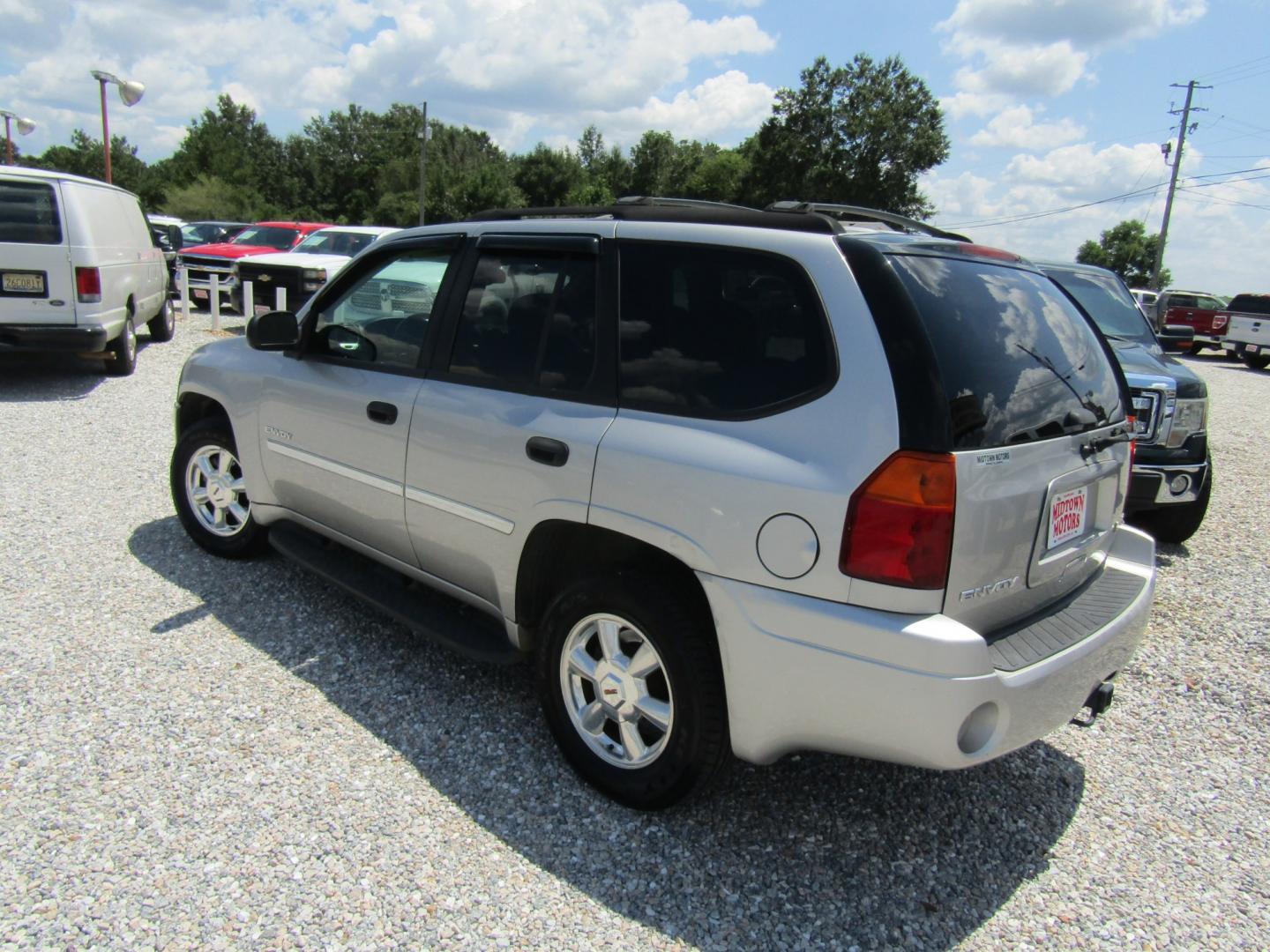 2006 Silver /Gray GMC Envoy SLE 2WD (1GKDS13S162) with an 4.2L L6 DOHC 24V engine, Automatic transmission, located at 15016 S Hwy 231, Midland City, AL, 36350, (334) 983-3001, 31.306210, -85.495277- Photo#5