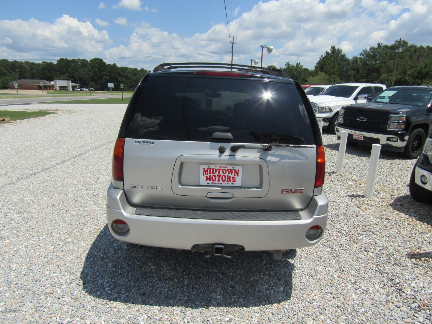2006 Silver /Gray GMC Envoy SLE 2WD (1GKDS13S162) with an 4.2L L6 DOHC 24V engine, Automatic transmission, located at 15016 S Hwy 231, Midland City, AL, 36350, (334) 983-3001, 31.306210, -85.495277- Photo#6