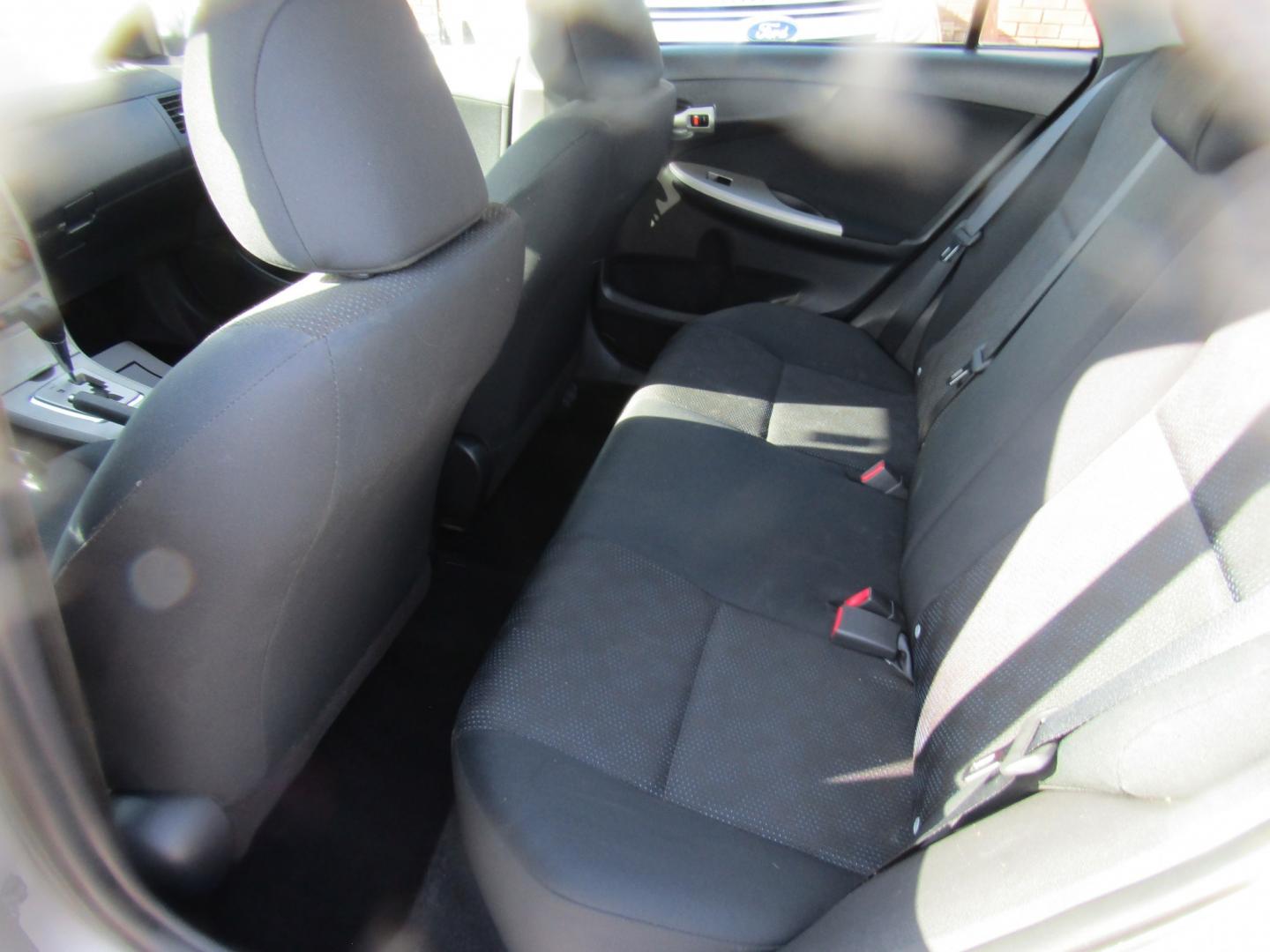 2010 Silver Toyota Corolla Base 4-Speed AT (2T1BU4EEXAC) with an 1.8L L4 DOHC 16V engine, Automatic transmission, located at 15016 S Hwy 231, Midland City, AL, 36350, (334) 983-3001, 31.306210, -85.495277- Photo#4