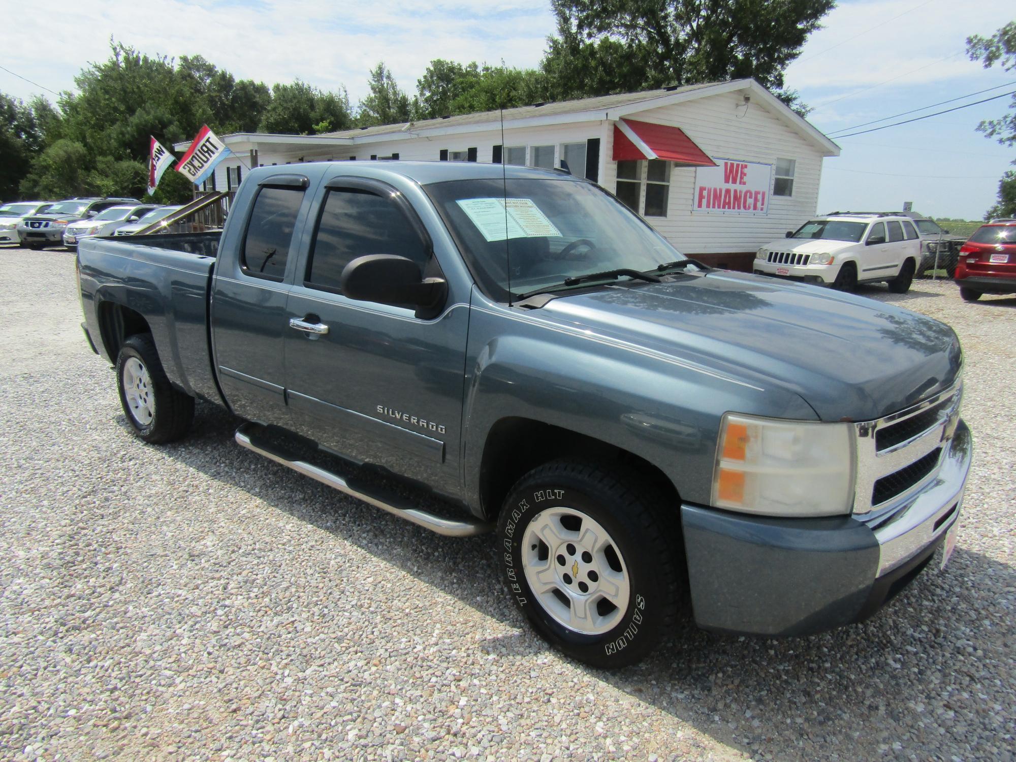 photo of 2010 Chevrolet Silverado 