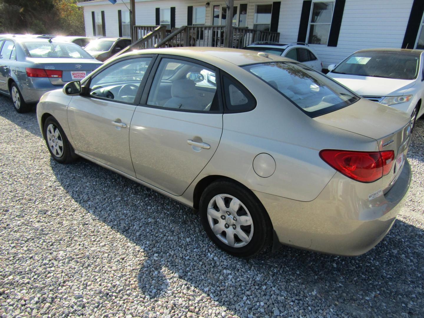 2008 Gold /Tan Hyundai Elantra GLS (KMHDU46DX8U) with an 2.0L L4 DOHC 16V engine, Automatic transmission, located at 15016 S Hwy 231, Midland City, AL, 36350, (334) 983-3001, 31.306210, -85.495277 - Photo#5