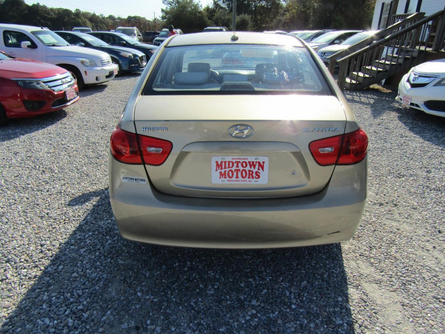 2008 Gold /Tan Hyundai Elantra GLS (KMHDU46DX8U) with an 2.0L L4 DOHC 16V engine, Automatic transmission, located at 15016 S Hwy 231, Midland City, AL, 36350, (334) 983-3001, 31.306210, -85.495277 - Photo#6