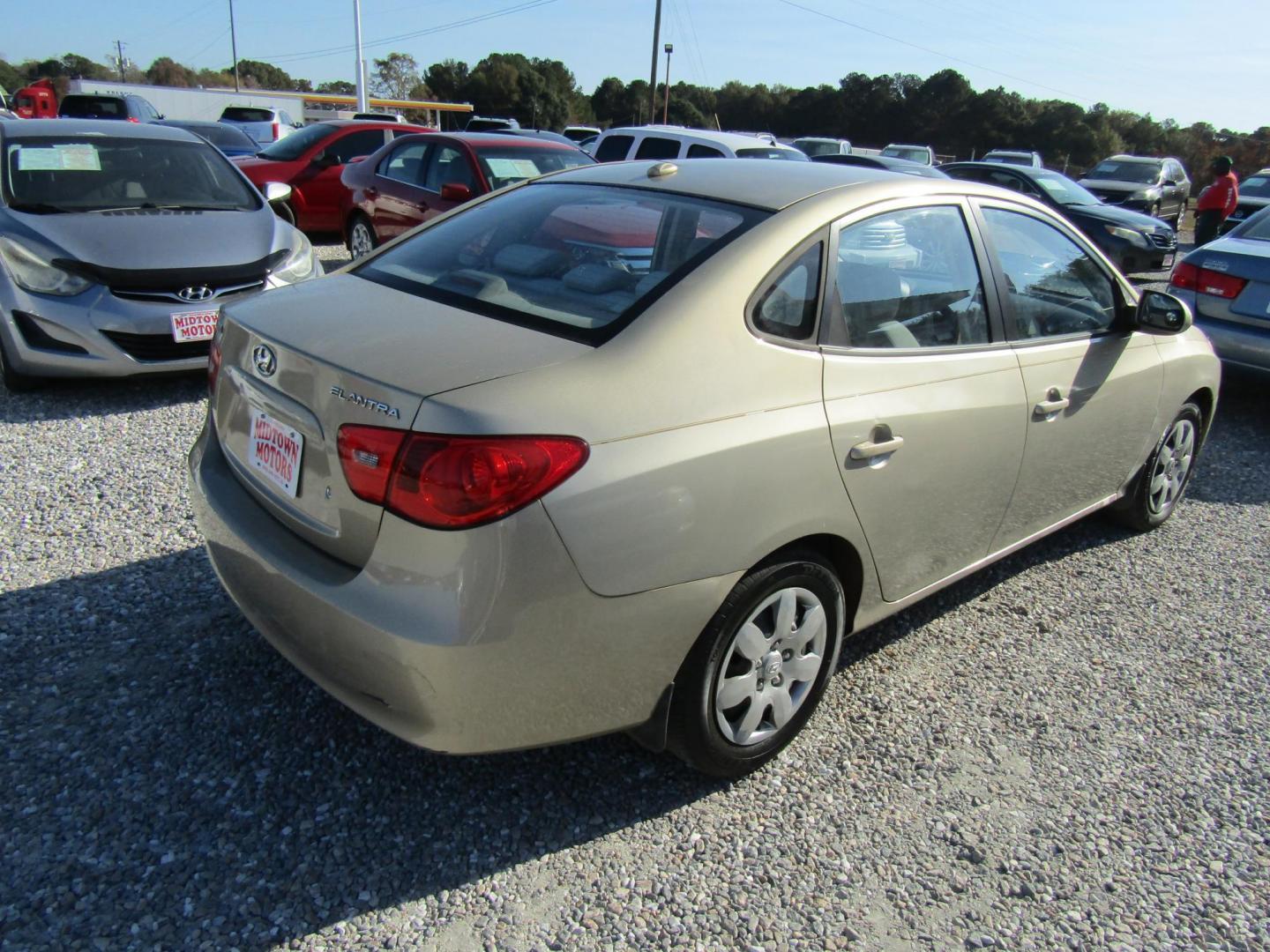 2008 Gold /Tan Hyundai Elantra GLS (KMHDU46DX8U) with an 2.0L L4 DOHC 16V engine, Automatic transmission, located at 15016 S Hwy 231, Midland City, AL, 36350, (334) 983-3001, 31.306210, -85.495277 - Photo#7