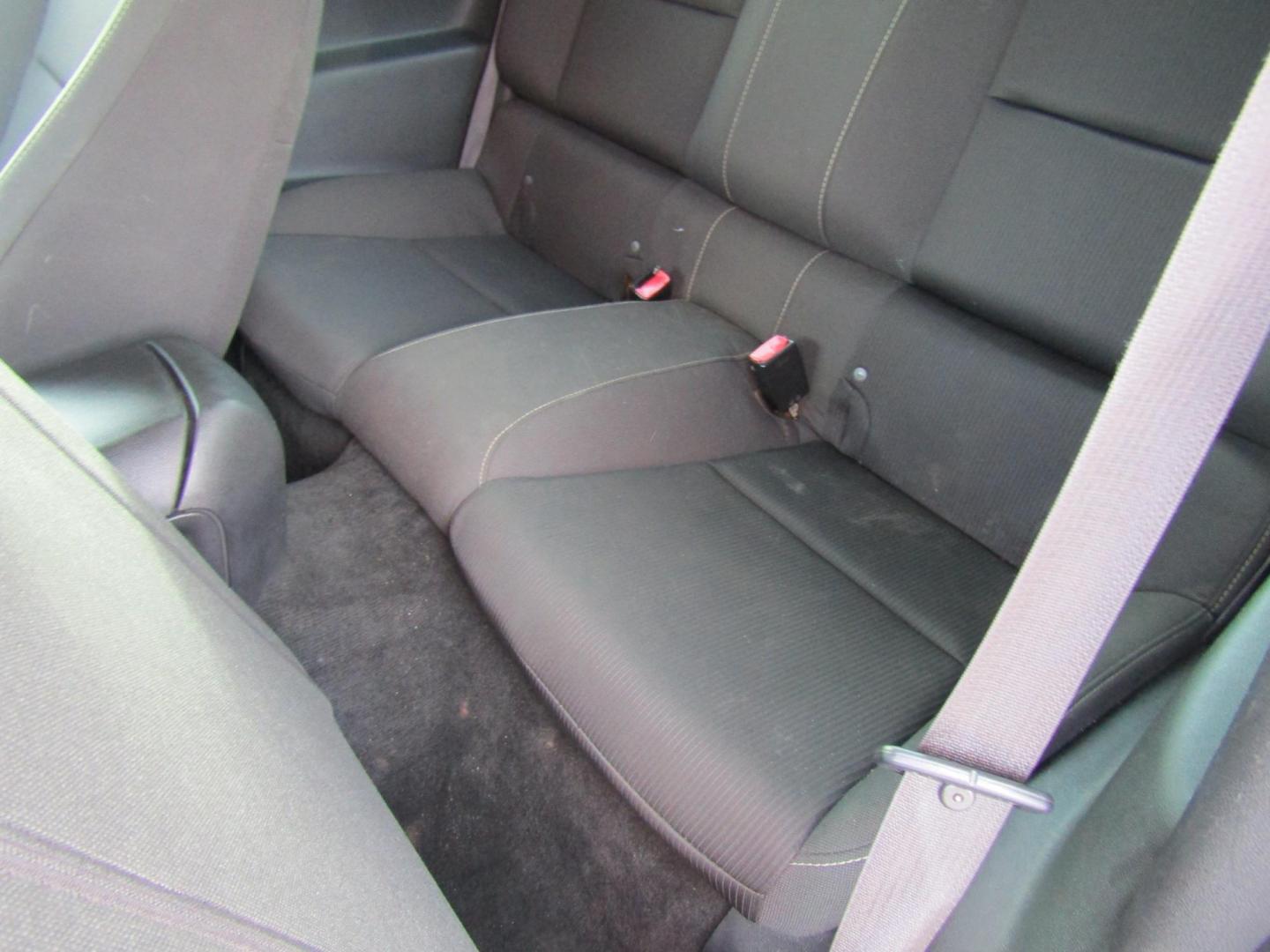 2014 White Chevrolet Camaro Coupe 1LT (2G1FB1E32E9) with an 3.6L V6 DOHC 24V FFV engine, Automatic transmission, located at 15016 S Hwy 231, Midland City, AL, 36350, (334) 983-3001, 31.306210, -85.495277 - Photo#4