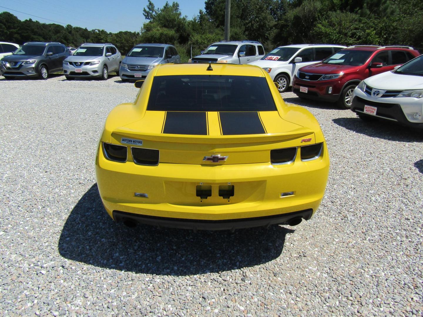 2010 YELLOW /Black Chevrolet Camaro LT1 Coupe (2G1FB1EVXA9) with an 3.6L V6 DOHC 24V engine, Automatic transmission, located at 15016 S Hwy 231, Midland City, AL, 36350, (334) 983-3001, 31.306210, -85.495277 - Photo#5