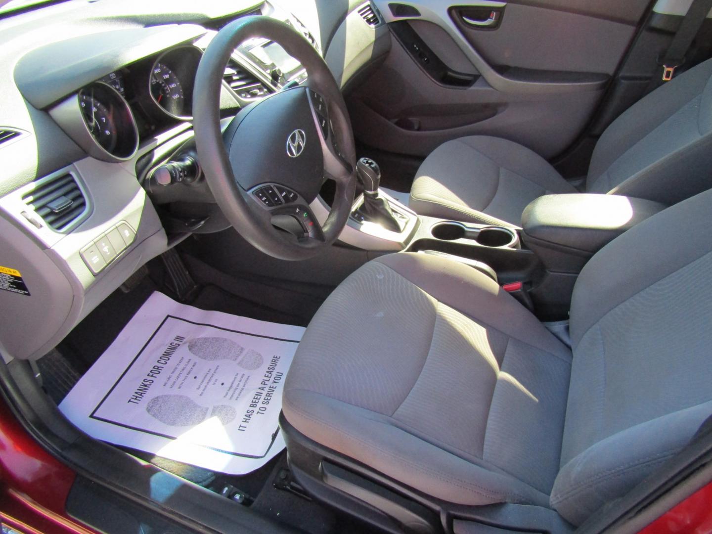 2016 Red /Gray Hyundai Elantra Limited (5NPDH4AE2GH) with an 1.8L L4 DOHC 16V engine, Automatic transmission, located at 15016 S Hwy 231, Midland City, AL, 36350, (334) 983-3001, 31.306210, -85.495277- Photo#3