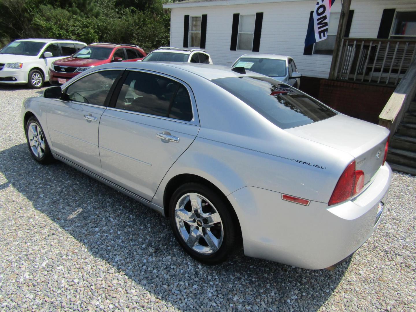 2012 Silver /Gray Chevrolet Malibu 1LT (1G1ZC5E08CF) with an 2.4L L4 DOHC 16V engine, Automatic transmission, located at 15016 S Hwy 231, Midland City, AL, 36350, (334) 983-3001, 31.306210, -85.495277 - Photo#5