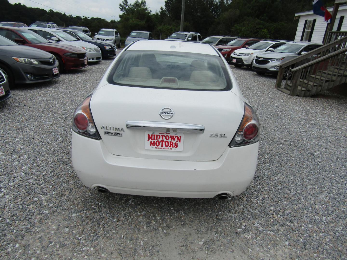 2012 White /Tan Nissan Altima 2.5 S (1N4AL2AP8CN) with an 2.5L L4 DOHC 16V engine, Automatic transmission, located at 15016 S Hwy 231, Midland City, AL, 36350, (334) 983-3001, 31.306210, -85.495277 - Photo#6