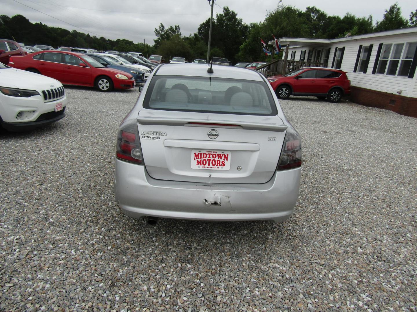 2012 Silver Nissan Sentra 2.0 (3N1AB6AP7CL) with an 2.0L L4 DOHC 16V engine, Automatic transmission, located at 15016 S Hwy 231, Midland City, AL, 36350, (334) 983-3001, 31.306210, -85.495277 - Photo#5