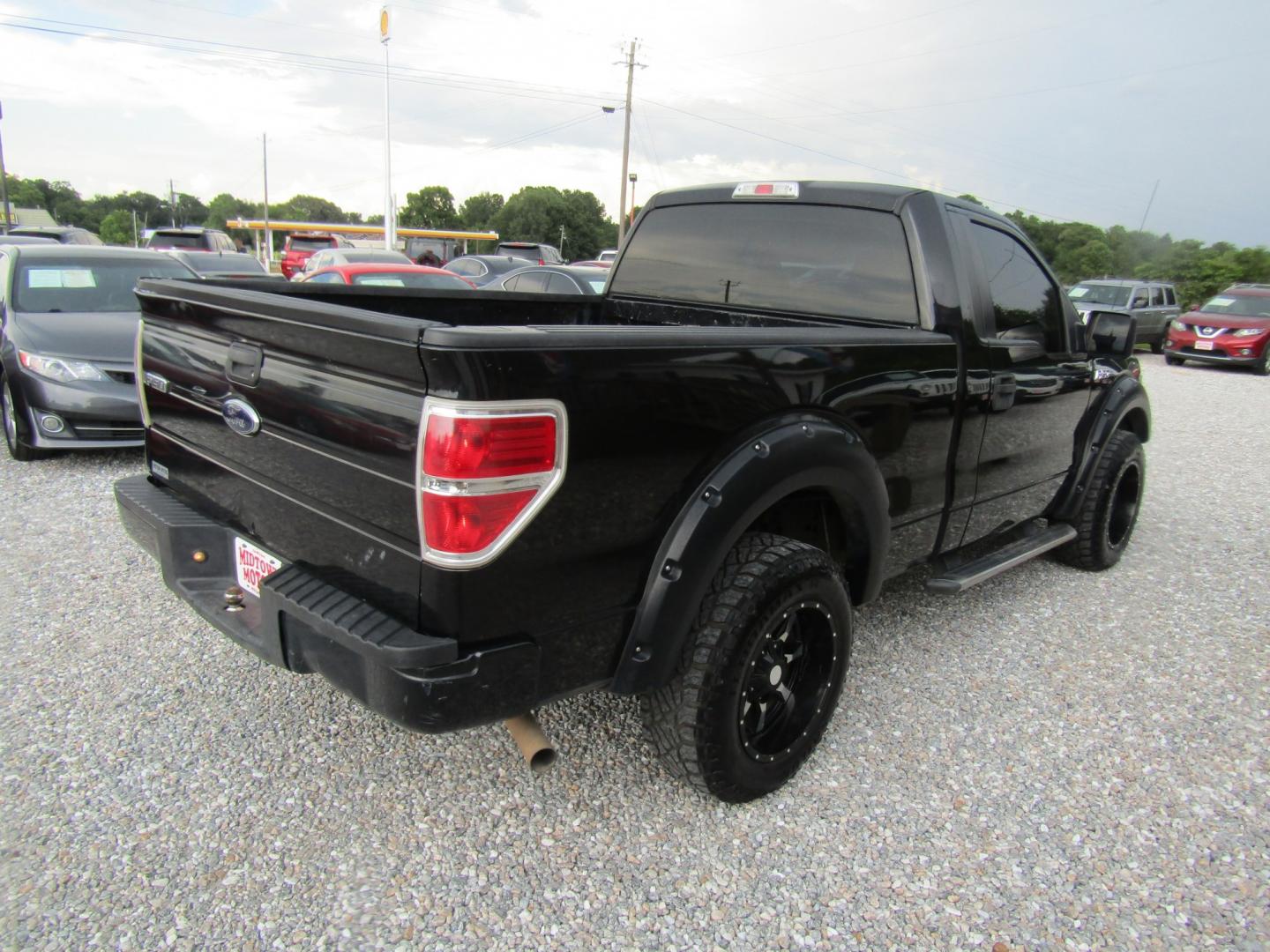 2010 Black /Gray Ford F-150 STX 6.5-ft. Bed 2WD (1FTMF1CW8AK) with an 4.6L V8 SOHC 24V engine, Automatic transmission, located at 15016 S Hwy 231, Midland City, AL, 36350, (334) 983-3001, 31.306210, -85.495277- Photo#6