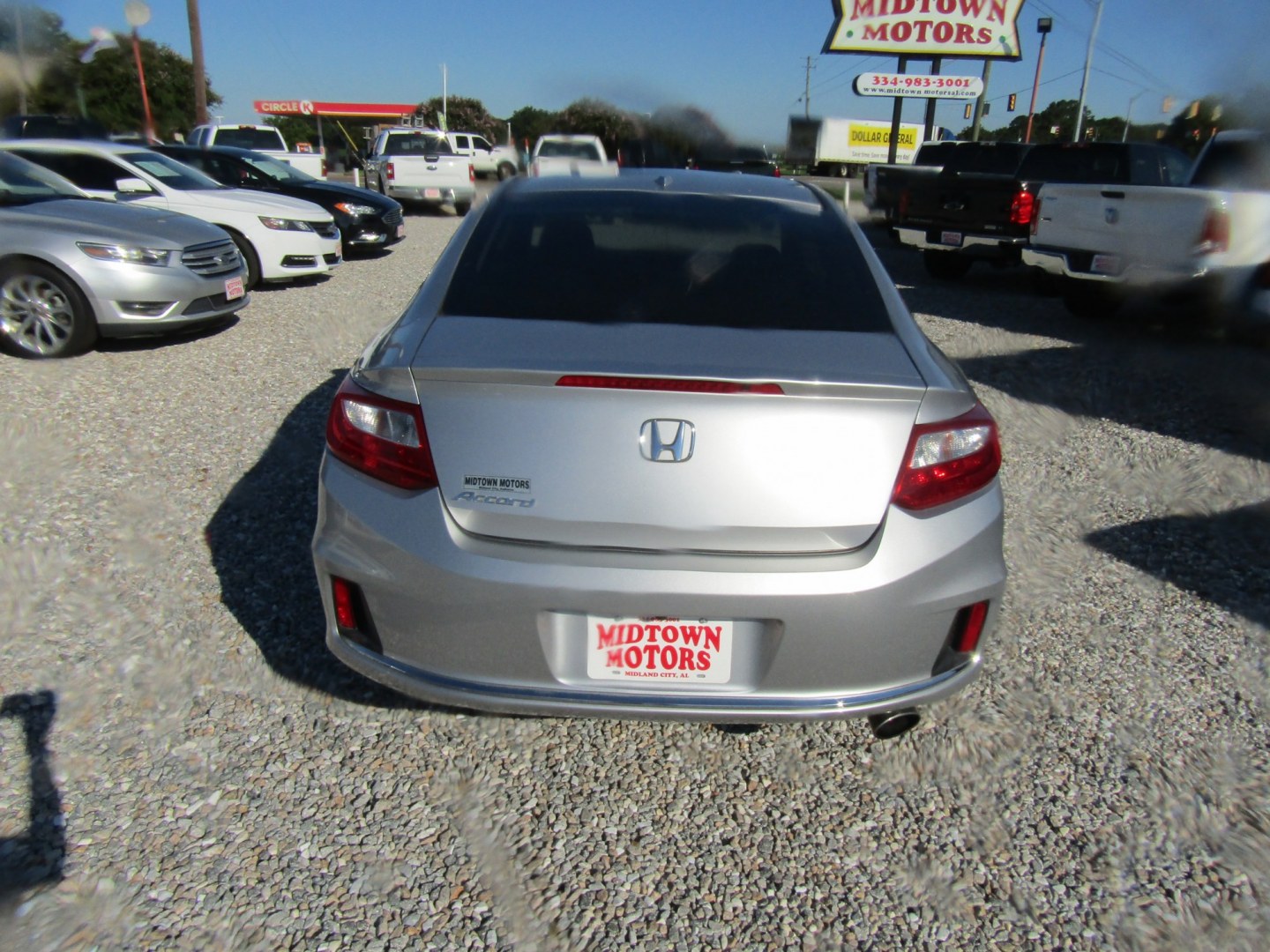 2013 Silver Honda Accord EX-L Coupe CVT (1HGCT1B88DA) with an 2.4L L4 DOHC 16V engine, Automatic transmission, located at 15016 S Hwy 231, Midland City, AL, 36350, (334) 983-3001, 31.306210, -85.495277- Photo#4