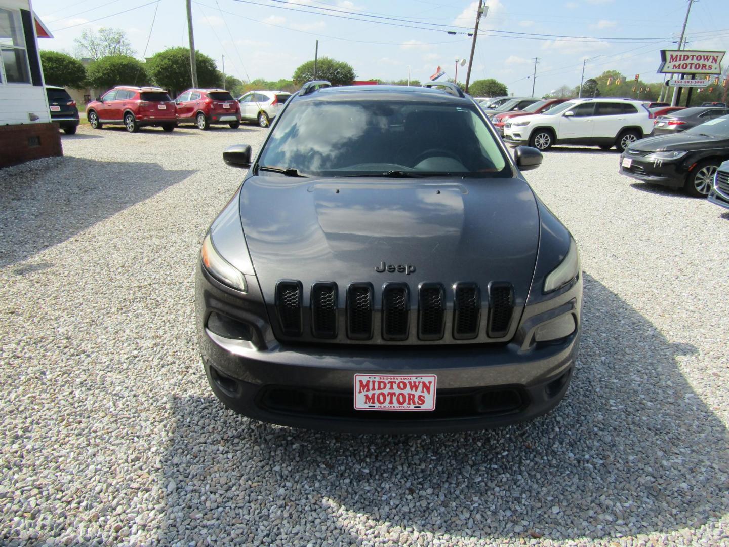 2016 Black Jeep Cherokee Limited FWD (1C4PJLDSXGW) with an 3.2L V6 DOHC 24V engine, Automatic transmission, located at 15016 S Hwy 231, Midland City, AL, 36350, (334) 983-3001, 31.306210, -85.495277 - Photo#1