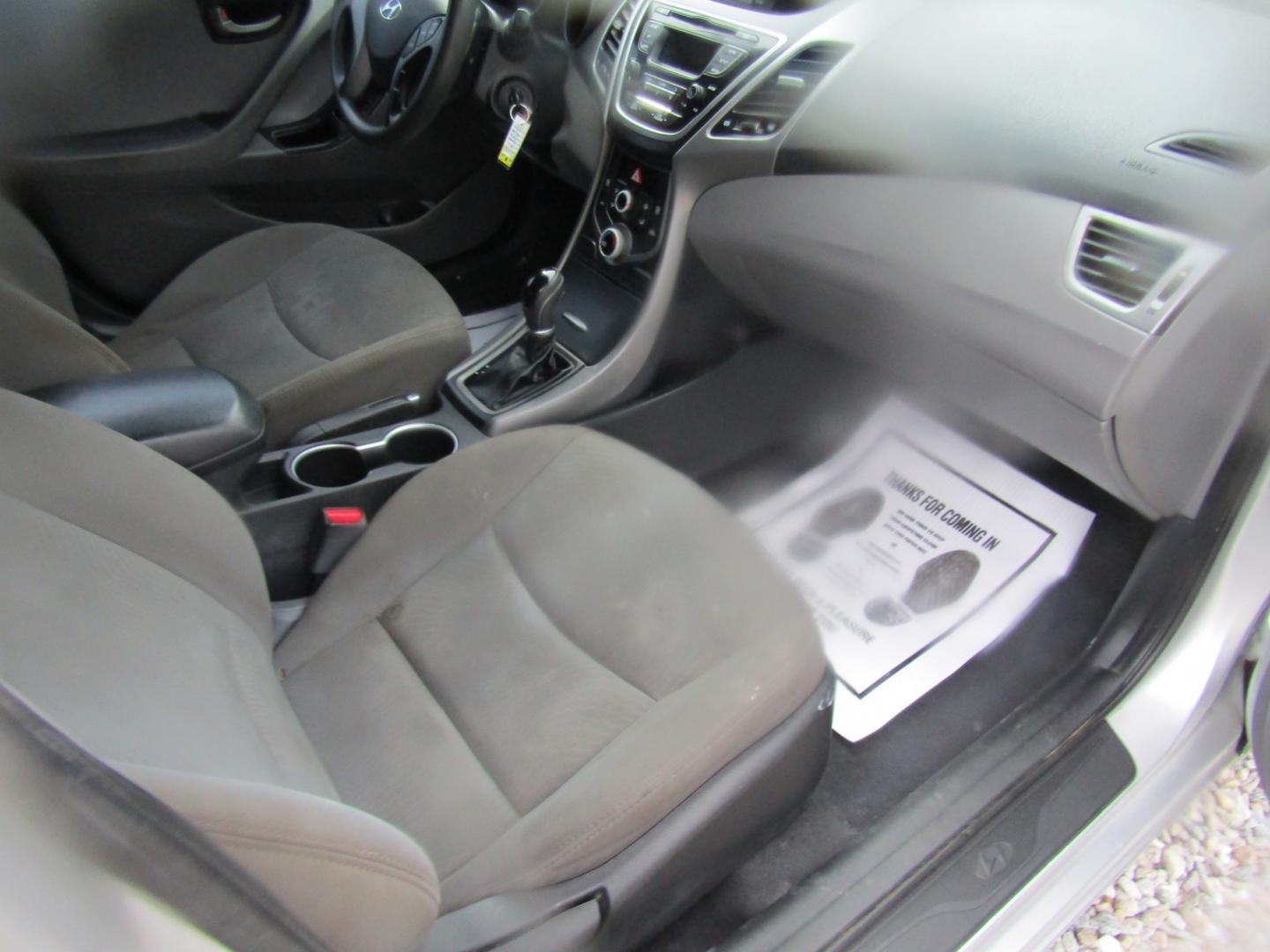 2016 Silver Hyundai Elantra Limited (5NPDH4AE4GH) with an 1.8L L4 DOHC 16V engine, Automatic transmission, located at 15016 S Hwy 231, Midland City, AL, 36350, (334) 983-3001, 31.306210, -85.495277- Photo#9
