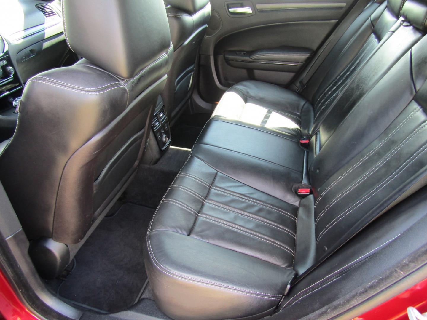 2012 Red Chrysler 300 S V6 RWD (2C3CCABG2CH) with an 3.6L V6 DOHC 24V engine, Automatic transmission, located at 15016 S Hwy 231, Midland City, AL, 36350, (334) 983-3001, 31.306210, -85.495277- Photo#4