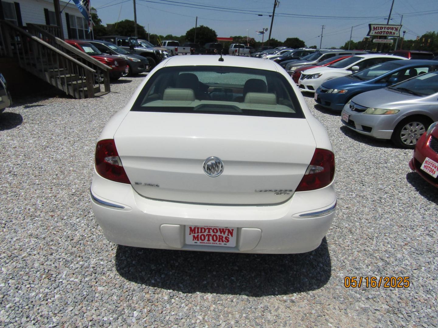 2006 White Buick LaCrosse CXL (2G4WD582661) with an 3.8L V6 OHV 12V engine, Automatic transmission, located at 15016 S Hwy 231, Midland City, AL, 36350, (334) 983-3001, 31.306210, -85.495277 - Photo#6