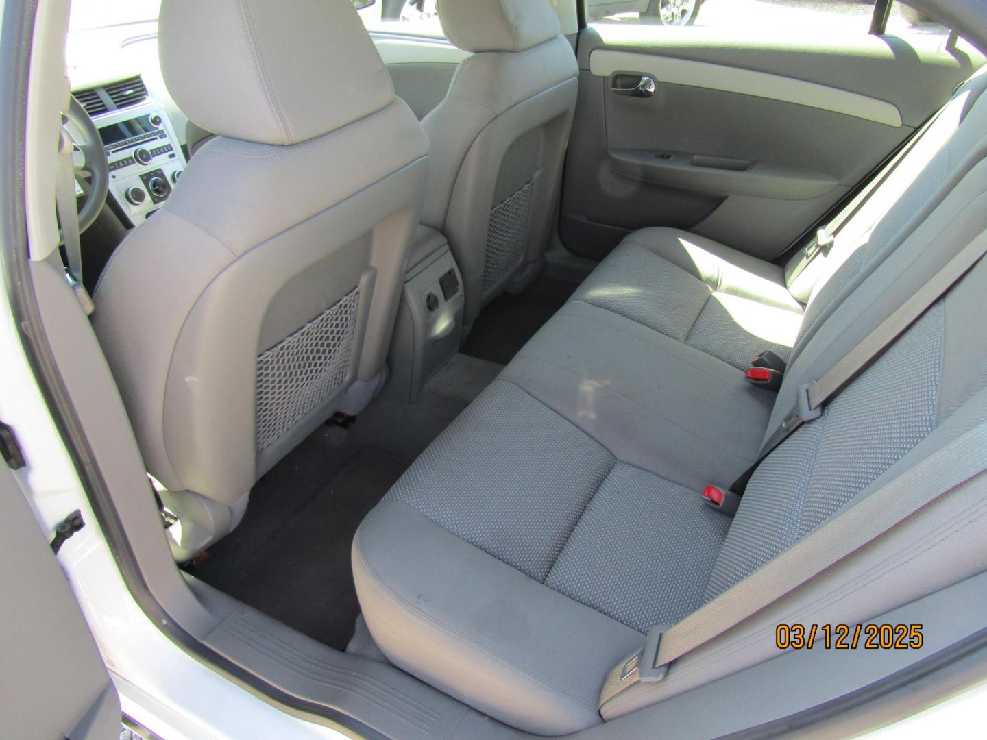 2012 WHITE Chevrolet Malibu 1LT (1G1ZC5E01CF) with an 2.4L L4 DOHC 16V engine, Automatic transmission, located at 15016 S Hwy 231, Midland City, AL, 36350, (334) 983-3001, 31.306210, -85.495277 - Photo#4