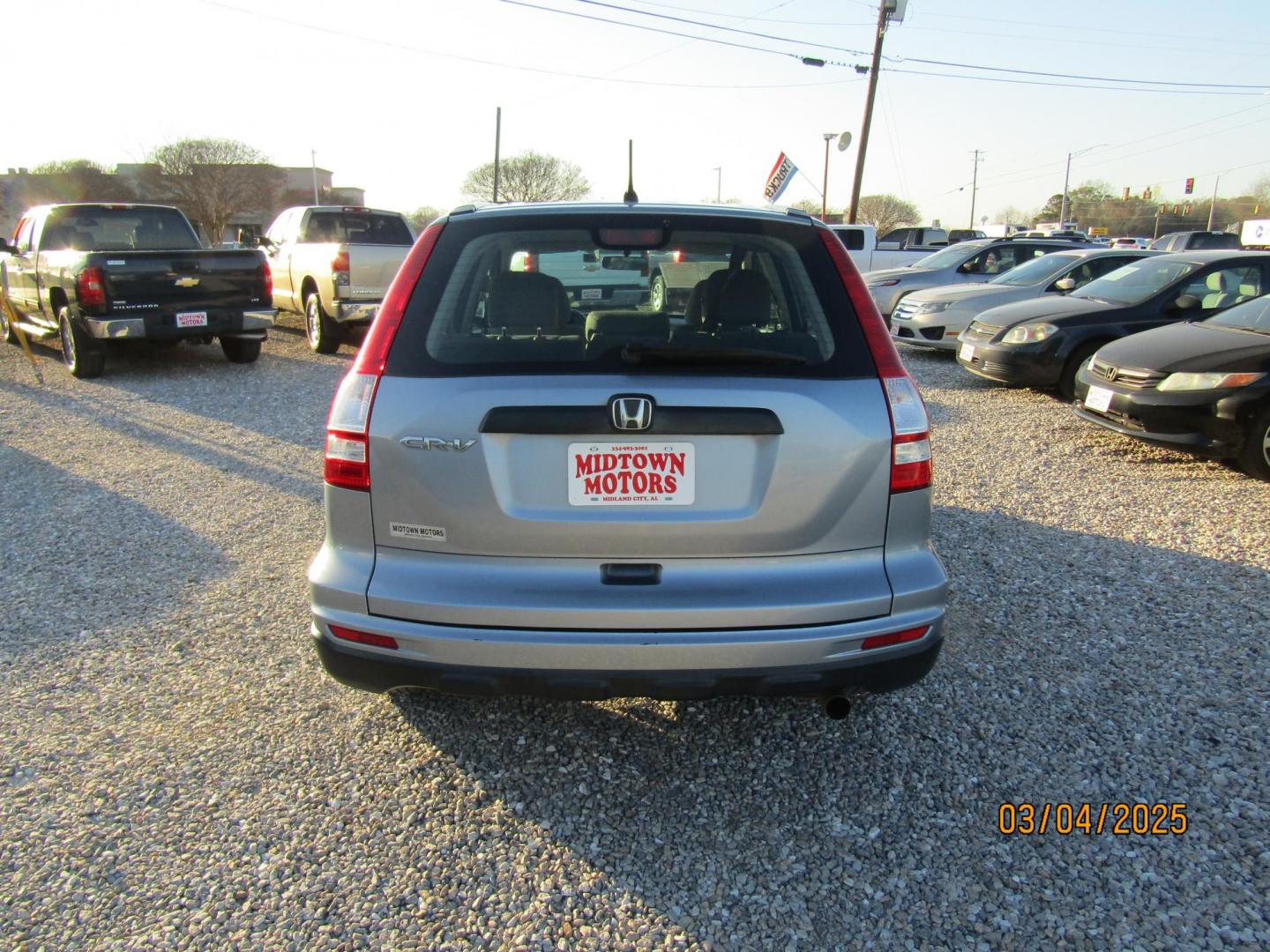 2010 Silver Honda CR-V LX 2WD 5-Speed AT (5J6RE3H36AL) with an 2.4L L4 DOHC 16V engine, Automatic transmission, located at 15016 S Hwy 231, Midland City, AL, 36350, (334) 983-3001, 31.306210, -85.495277 - Photo#6