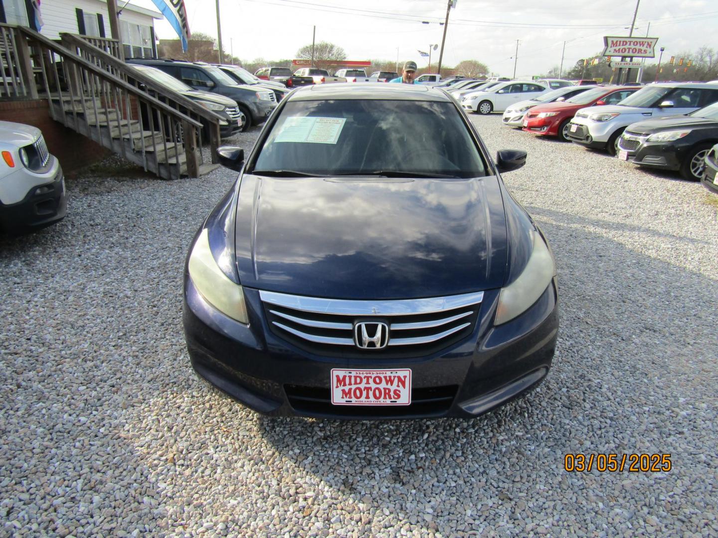 2011 Blue Honda Accord EX-L Sedan AT (1HGCP2F82BA) with an 2.4L L4 DOHC 16V engine, Automatic transmission, located at 15016 S Hwy 231, Midland City, AL, 36350, (334) 983-3001, 31.306210, -85.495277 - Photo#2