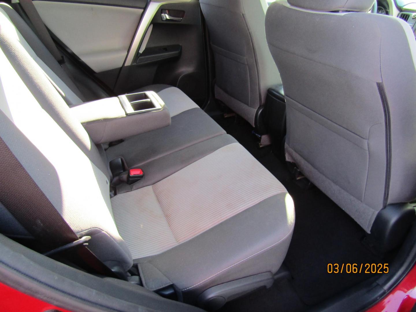 2015 Red Toyota RAV4 XLE FWD (JTMWFREV5FD) with an 2.5L L4 DOHC 16V engine, Automatic transmission, located at 15016 S Hwy 231, Midland City, AL, 36350, (334) 983-3001, 31.306210, -85.495277 - Photo#7