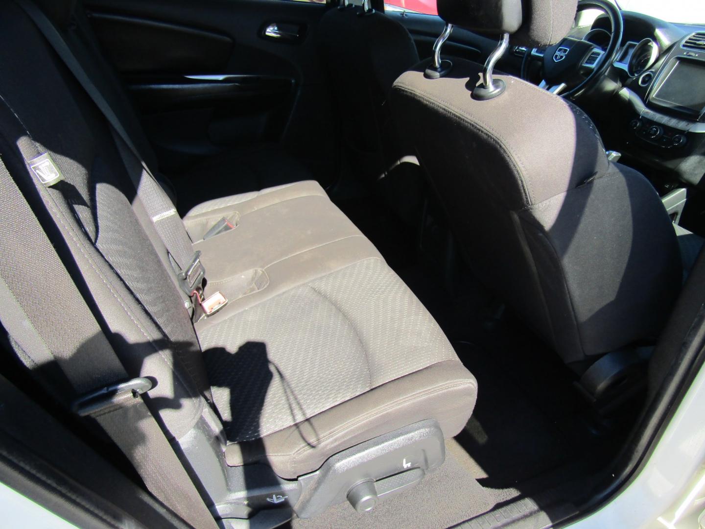 2013 WHITE Dodge Journey SXT (3C4PDCBB3DT) with an 2.4L L6 DOHC 16V engine, Automatic transmission, located at 15016 S Hwy 231, Midland City, AL, 36350, (334) 983-3001, 31.306210, -85.495277- Photo#8