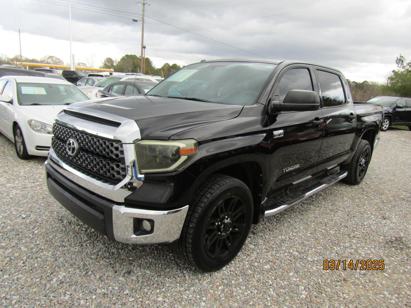 2014 Black Toyota Tundra SR5 5.7L V8 CrewMax 2WD (5TFEY5F13EX) with an 5.7L V8 DOHC 32V engine, Automatic transmission, located at 15016 S Hwy 231, Midland City, AL, 36350, (334) 983-3001, 31.306210, -85.495277 - Photo#2