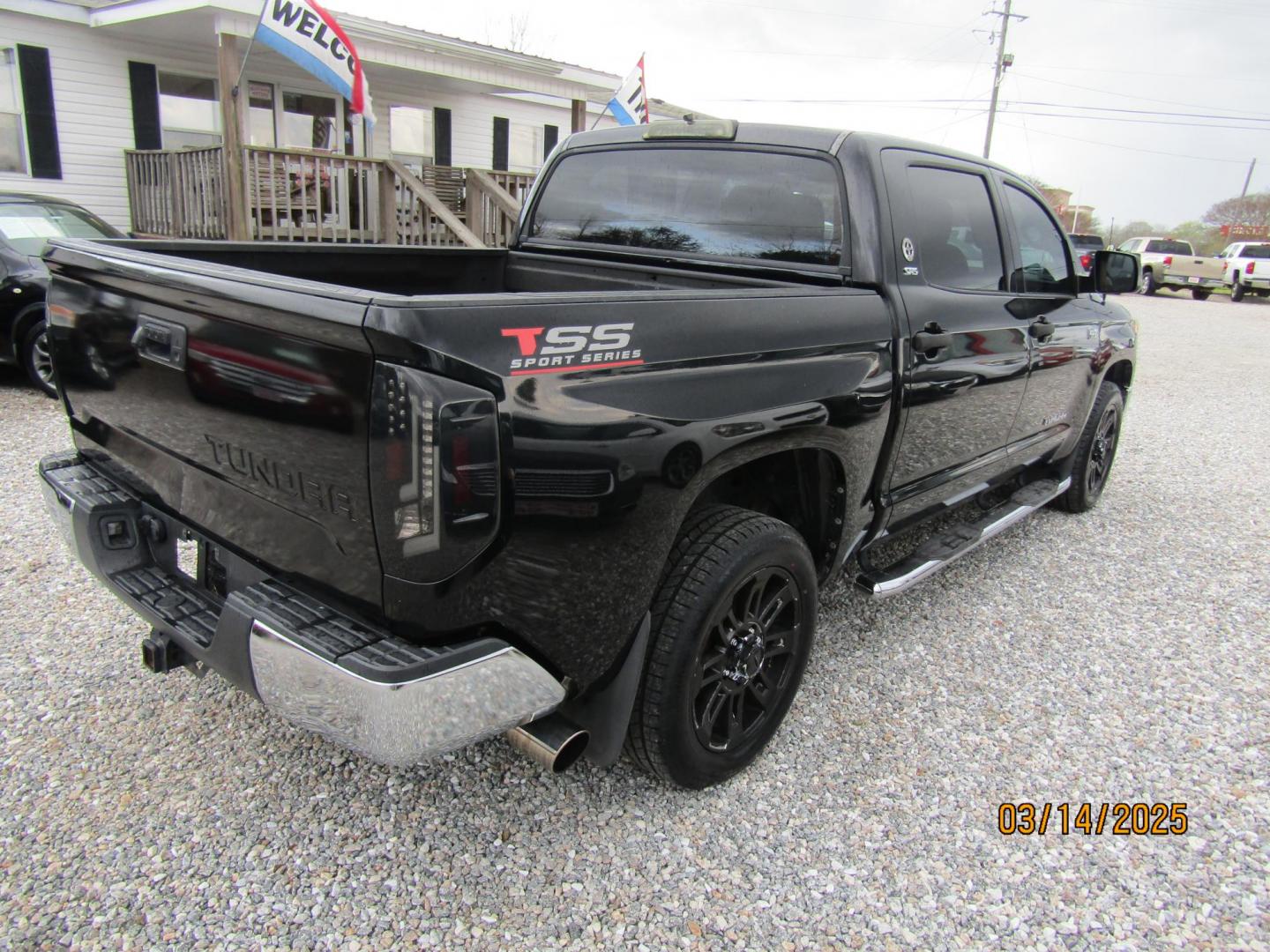 2014 Black Toyota Tundra SR5 5.7L V8 CrewMax 2WD (5TFEY5F13EX) with an 5.7L V8 DOHC 32V engine, Automatic transmission, located at 15016 S Hwy 231, Midland City, AL, 36350, (334) 983-3001, 31.306210, -85.495277 - Photo#5