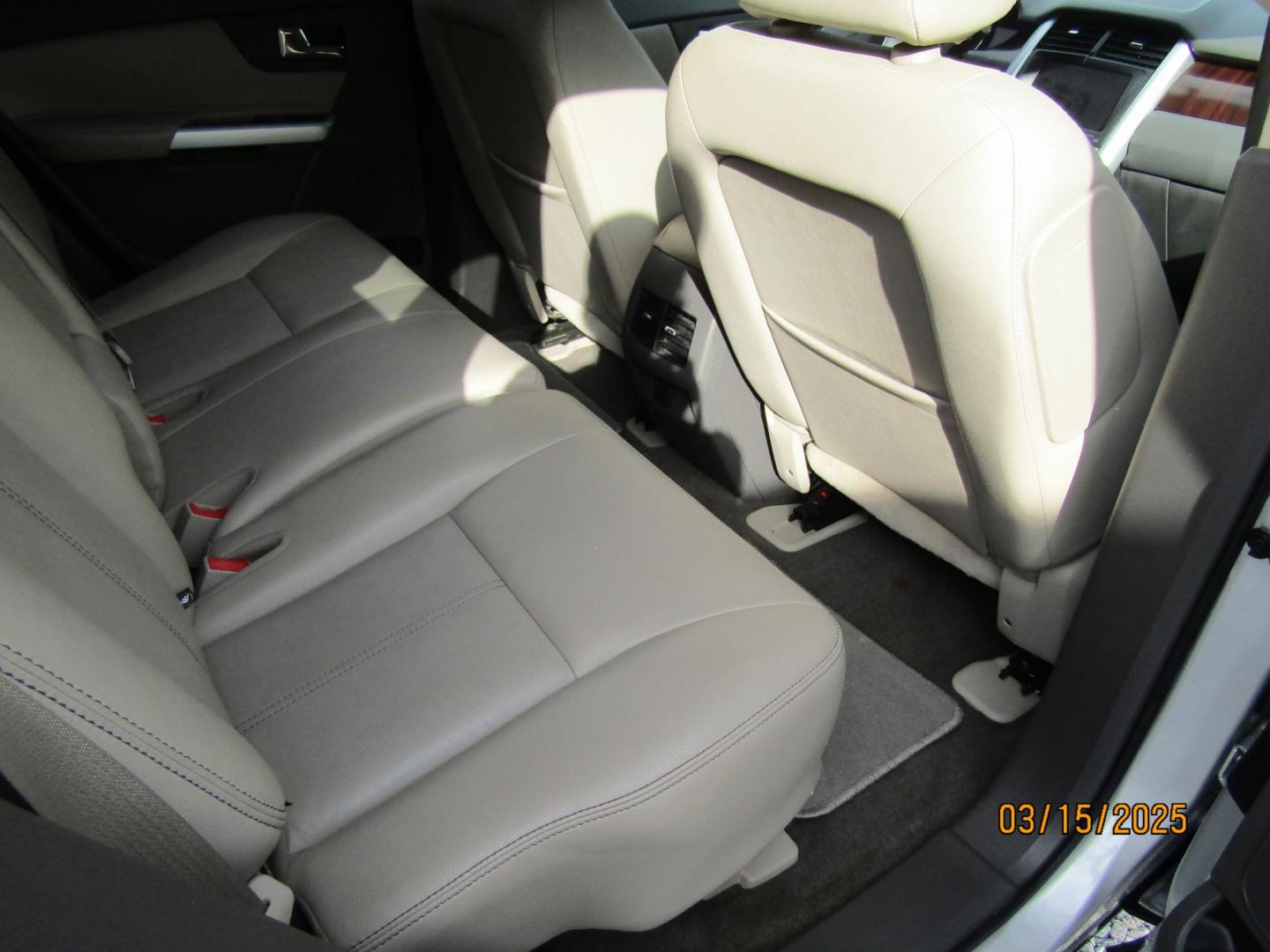 2012 Silver Ford Edge Limited FWD (2FMDK3KC3CB) with an 3.5L V6 DOHC 24V engine, Automatic transmission, located at 15016 S Hwy 231, Midland City, AL, 36350, (334) 983-3001, 31.306210, -85.495277 - Photo#8