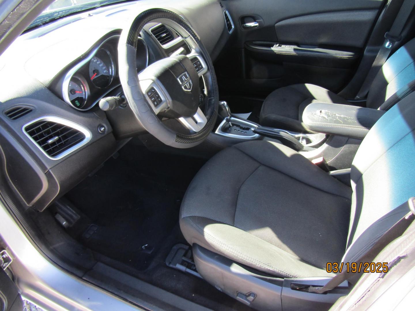 2014 Silver Dodge Avenger SXT (1C3CDZCG3EN) with an 3.6L V6 DOHC 24V FFV engine, Automatic transmission, located at 15016 S Hwy 231, Midland City, AL, 36350, (334) 983-3001, 31.306210, -85.495277 - Photo#2