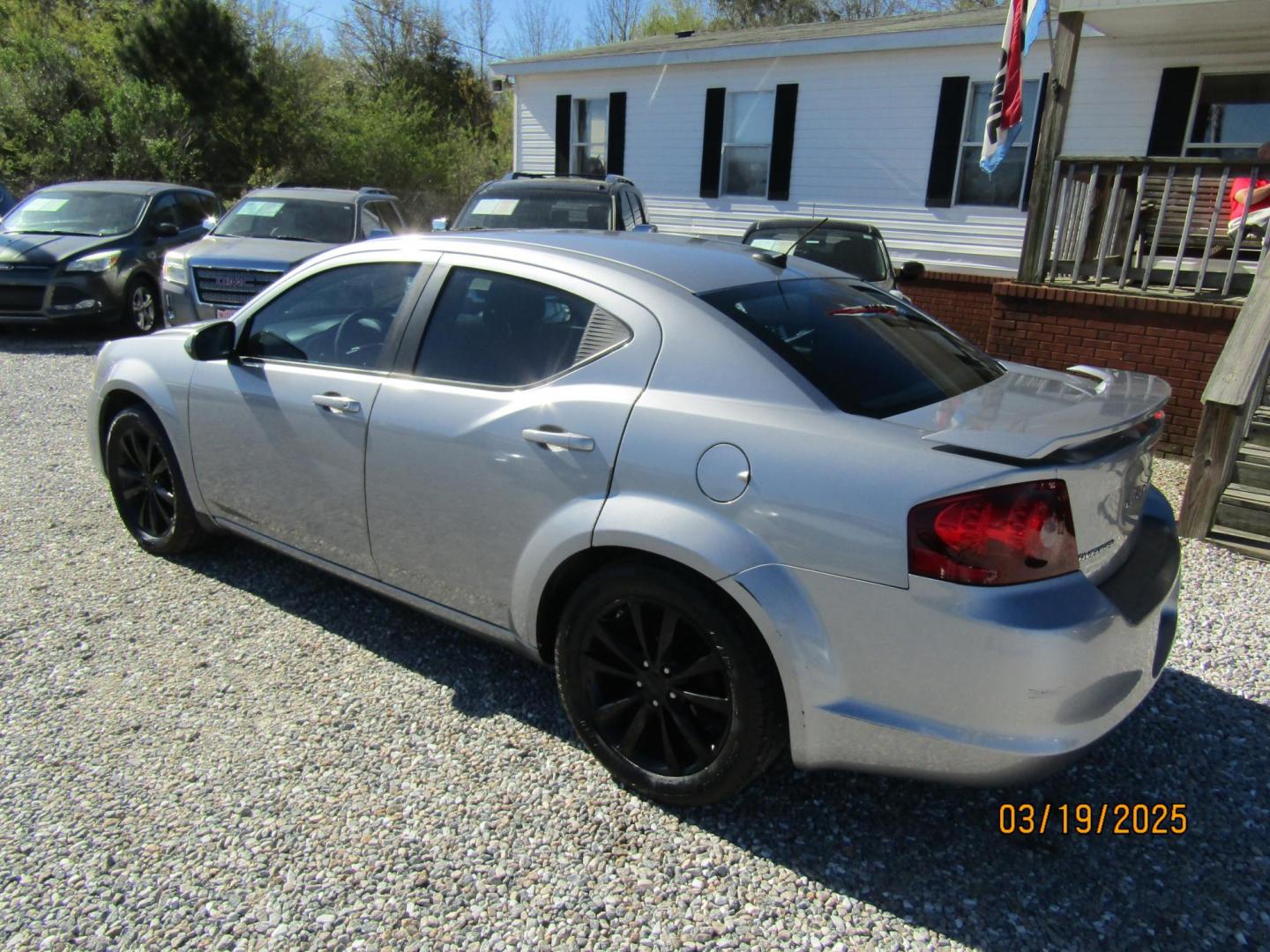 2014 Silver Dodge Avenger SXT (1C3CDZCG3EN) with an 3.6L V6 DOHC 24V FFV engine, Automatic transmission, located at 15016 S Hwy 231, Midland City, AL, 36350, (334) 983-3001, 31.306210, -85.495277 - Photo#5