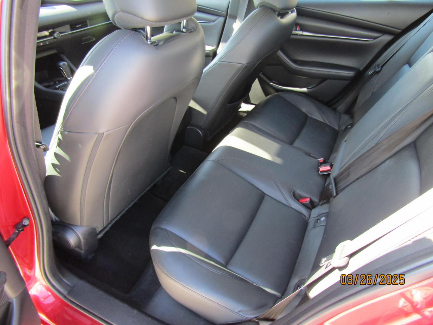 2021 Red Mazda MAZDA3 Select (3MZBPABL8MM) with an 2.5L L4 DOHC 16V engine, Automatic transmission, located at 15016 S Hwy 231, Midland City, AL, 36350, (334) 983-3001, 31.306210, -85.495277 - Photo#4