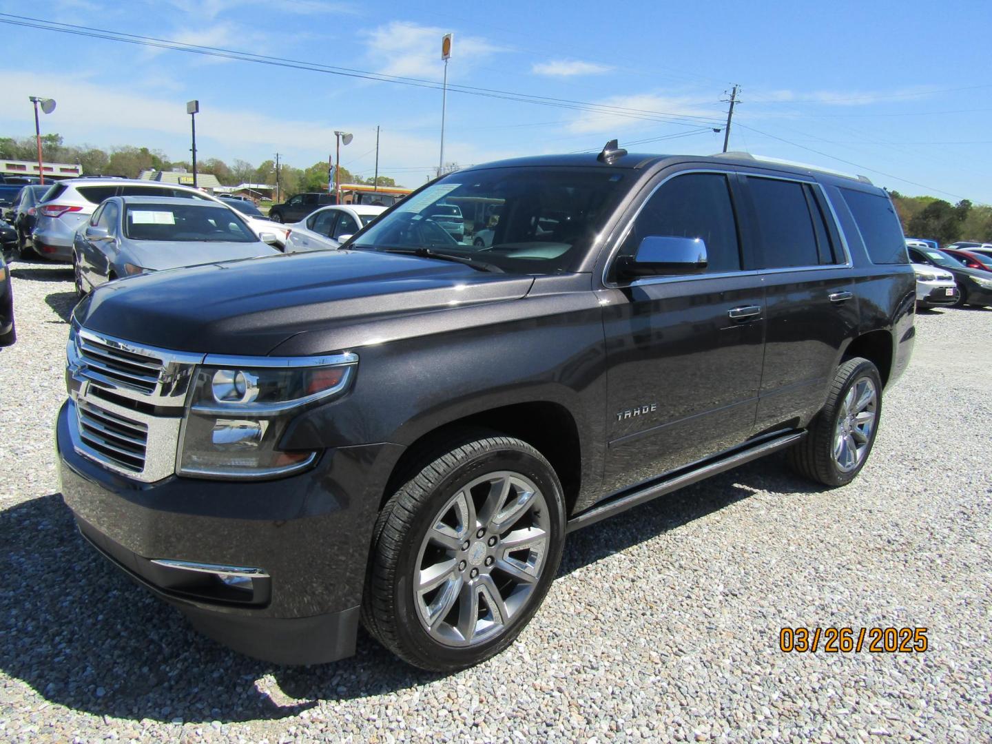 2017 Gray Chevrolet Tahoe Premier 2WD (1GNSCCKC7HR) with an 5.3L V8 OHV 16V engine, Automatic transmission, located at 15016 S Hwy 231, Midland City, AL, 36350, (334) 983-3001, 31.306210, -85.495277 - Photo#2