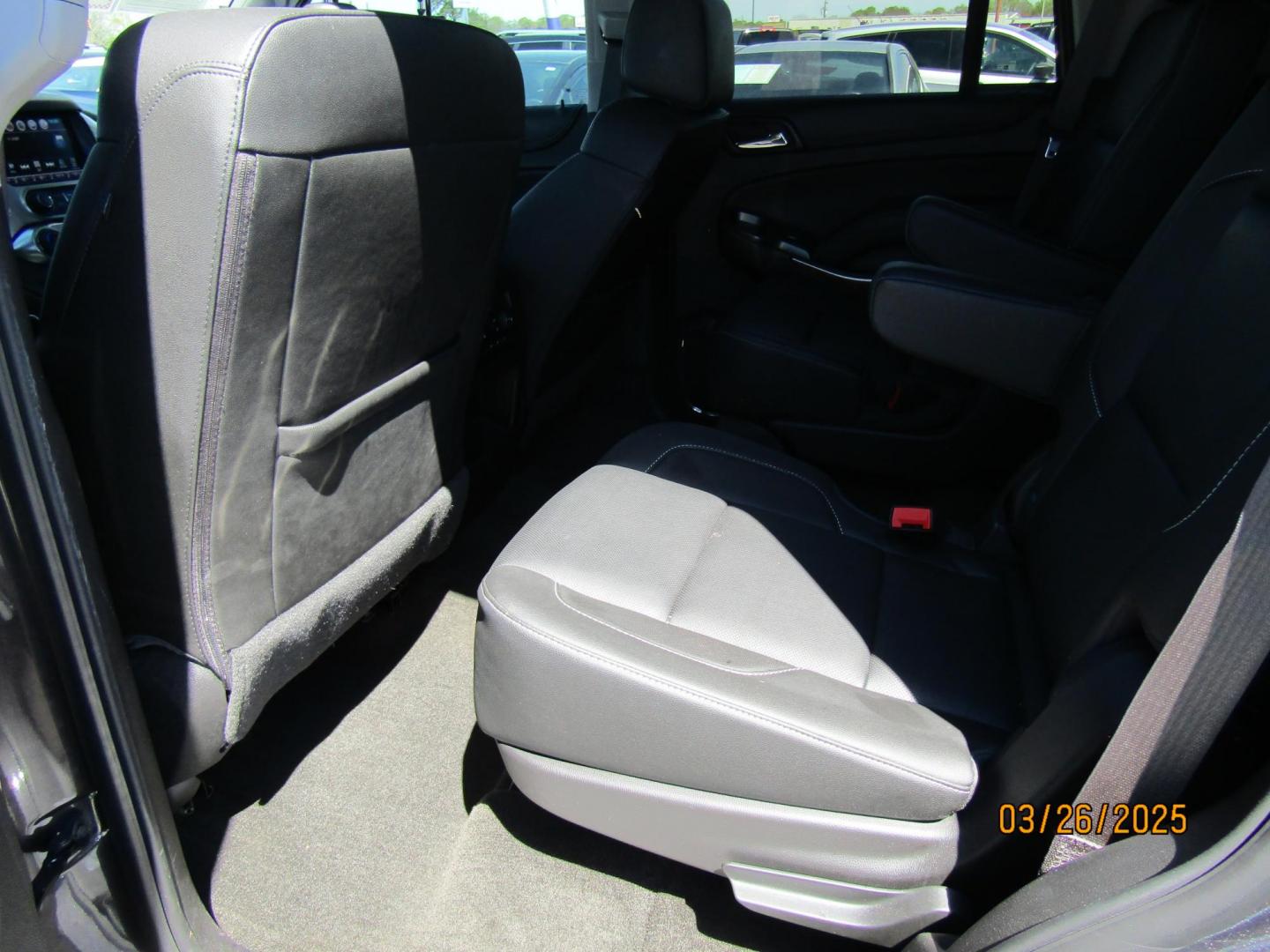 2017 Gray Chevrolet Tahoe Premier 2WD (1GNSCCKC7HR) with an 5.3L V8 OHV 16V engine, Automatic transmission, located at 15016 S Hwy 231, Midland City, AL, 36350, (334) 983-3001, 31.306210, -85.495277 - Photo#3